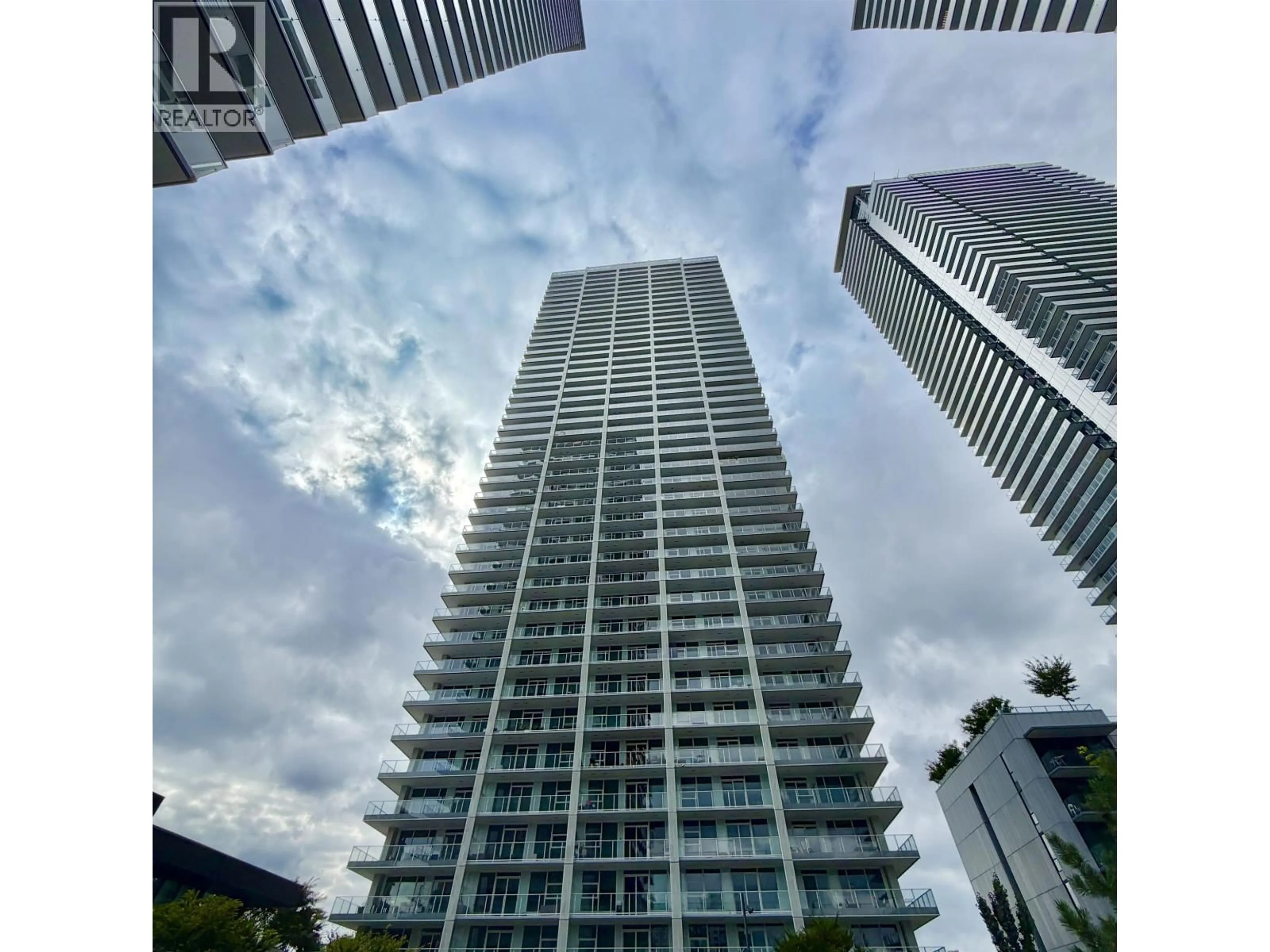 A pic from outside/outdoor area/front of a property/back of a property/a pic from drone, city buildings view from balcony for 3907 - 3833 EVERGREEN PLACE, Burnaby British Columbia V3J0M2