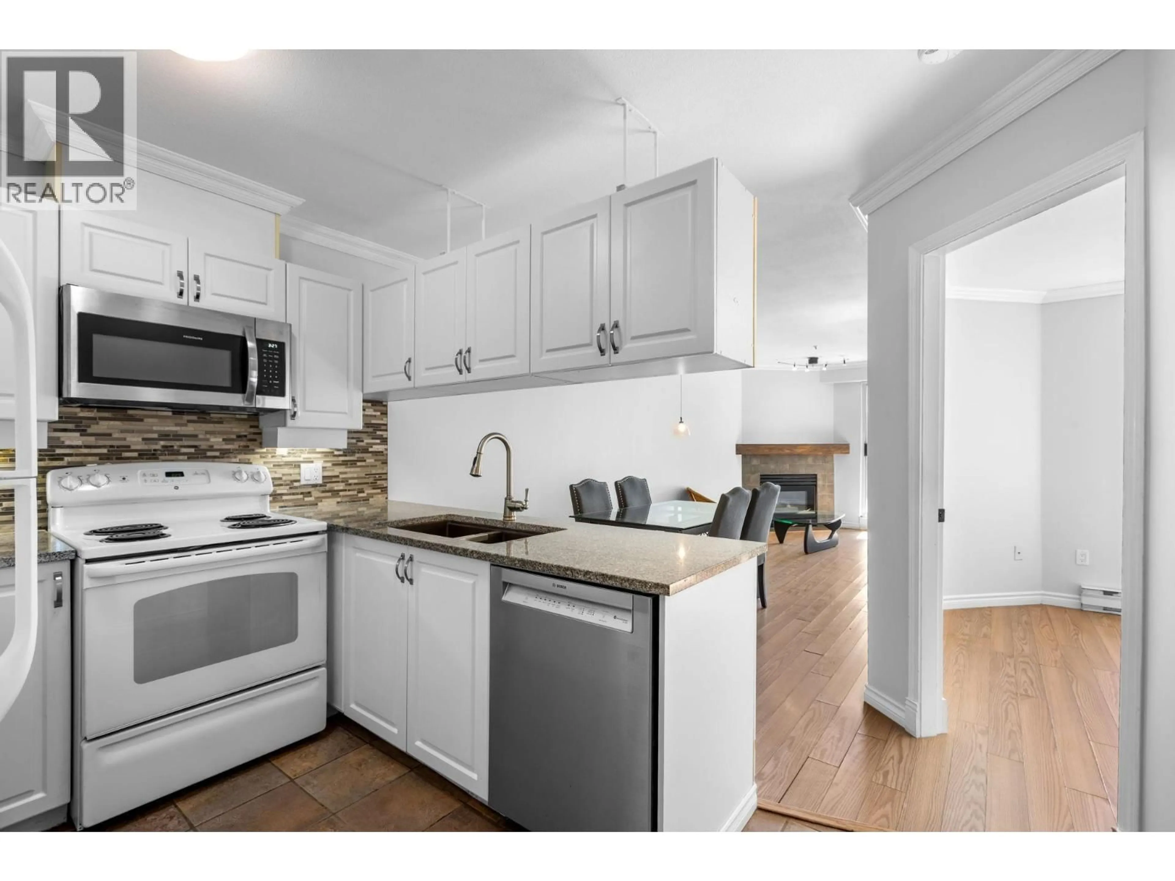 Standard kitchen, unknown for 103 - 1035 AUCKLAND STREET, New Westminster British Columbia V3M1K9