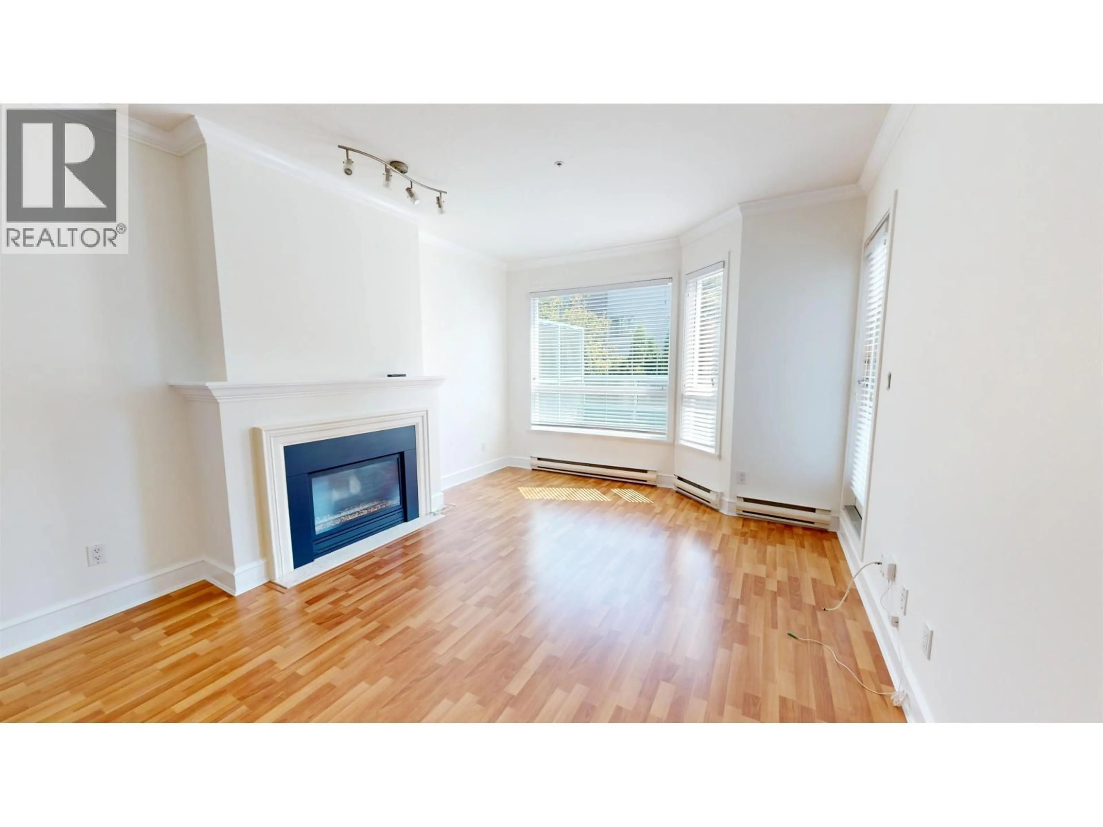 A pic of a room for 104 - 8680 LANSDOWNE ROAD, Richmond British Columbia V6X1B9
