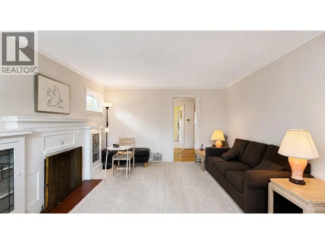 3847 23RD AVENUE, Vancouver 5