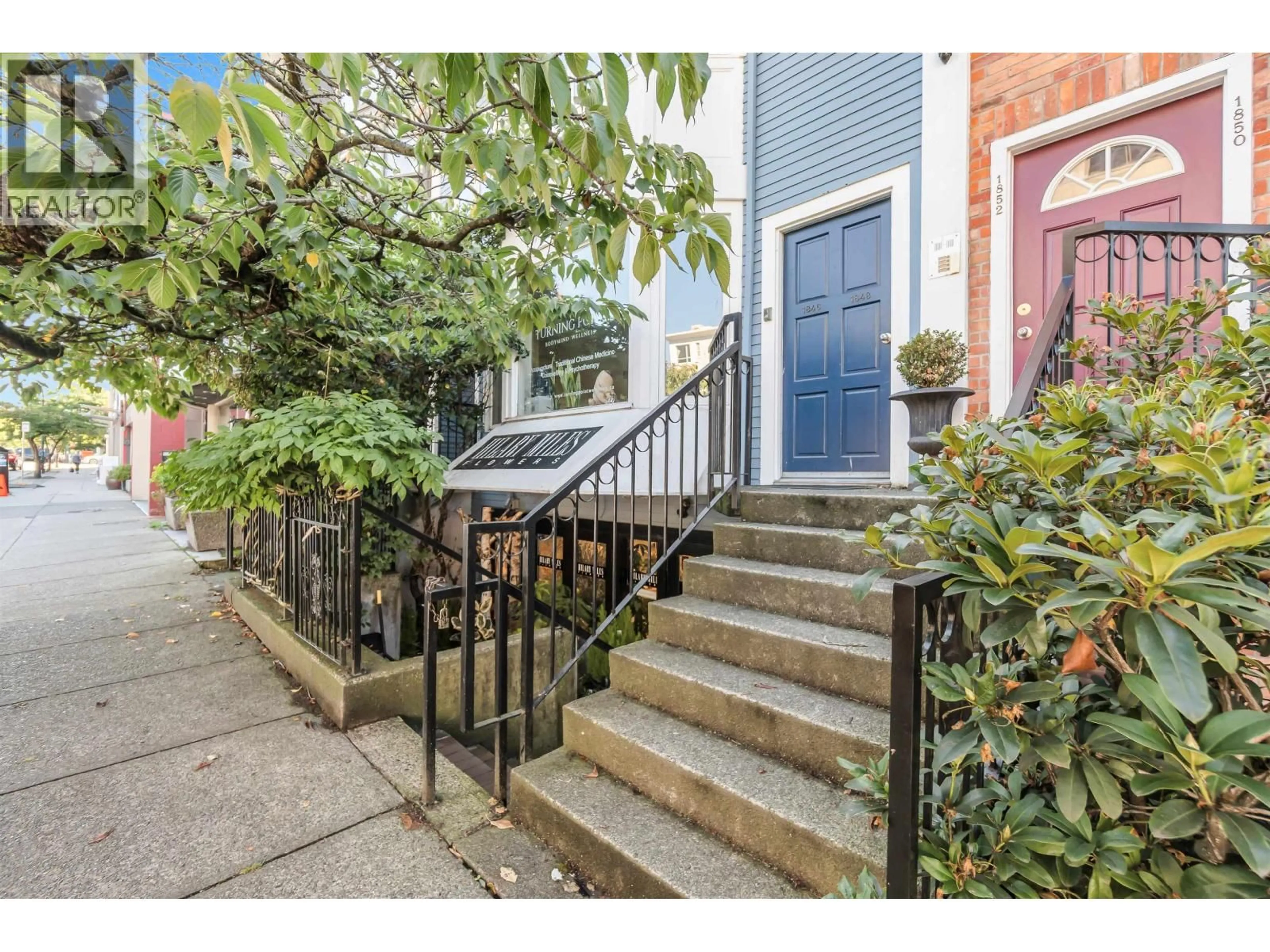 Stairs for 1848 1ST AVENUE, Vancouver British Columbia V6J1G5