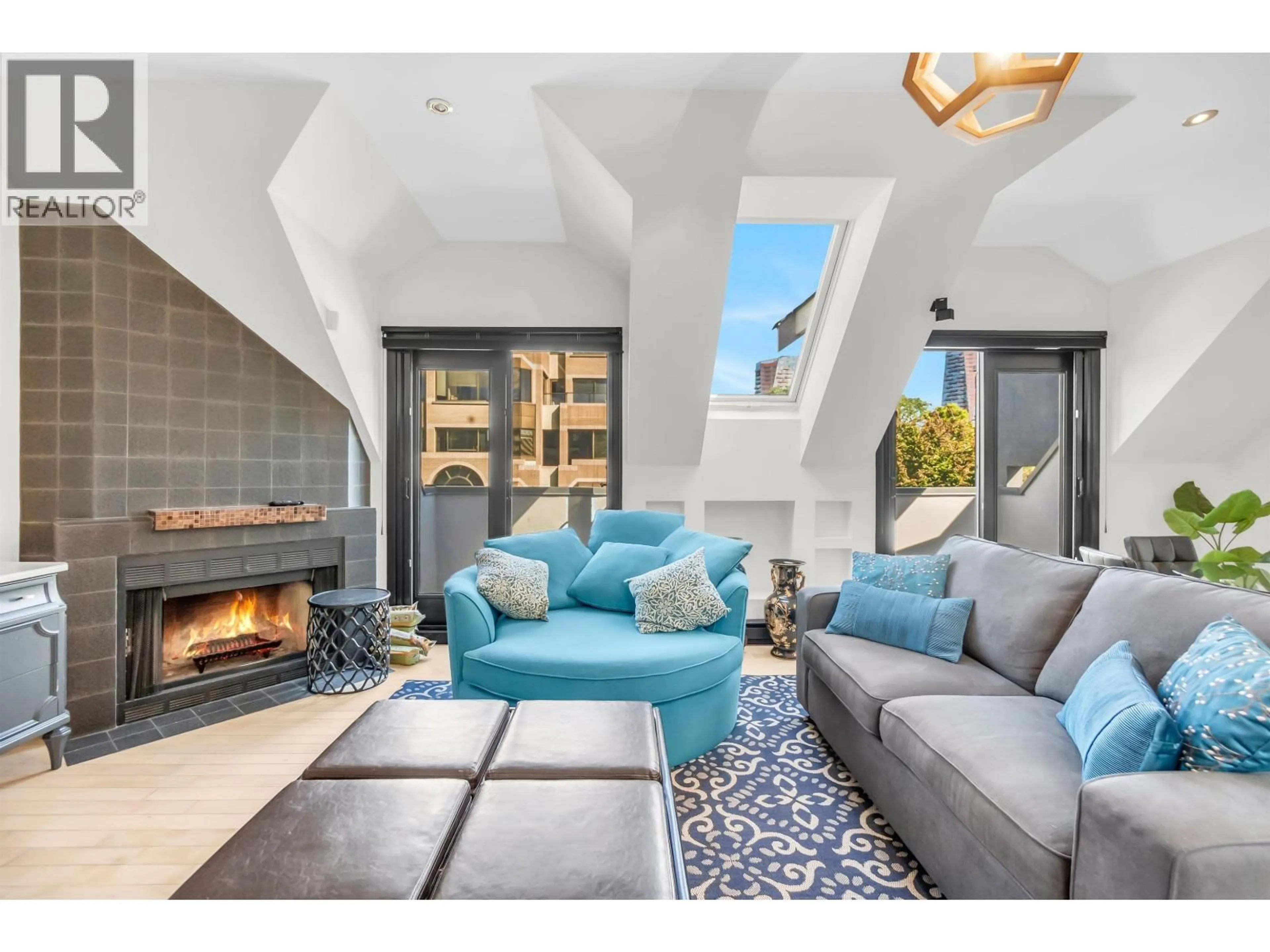 Living room with furniture, unknown for 1848 1ST AVENUE, Vancouver British Columbia V6J1G5
