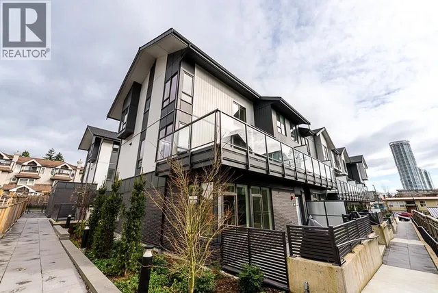 207 - 7161 17TH AVENUE, Burnaby 1