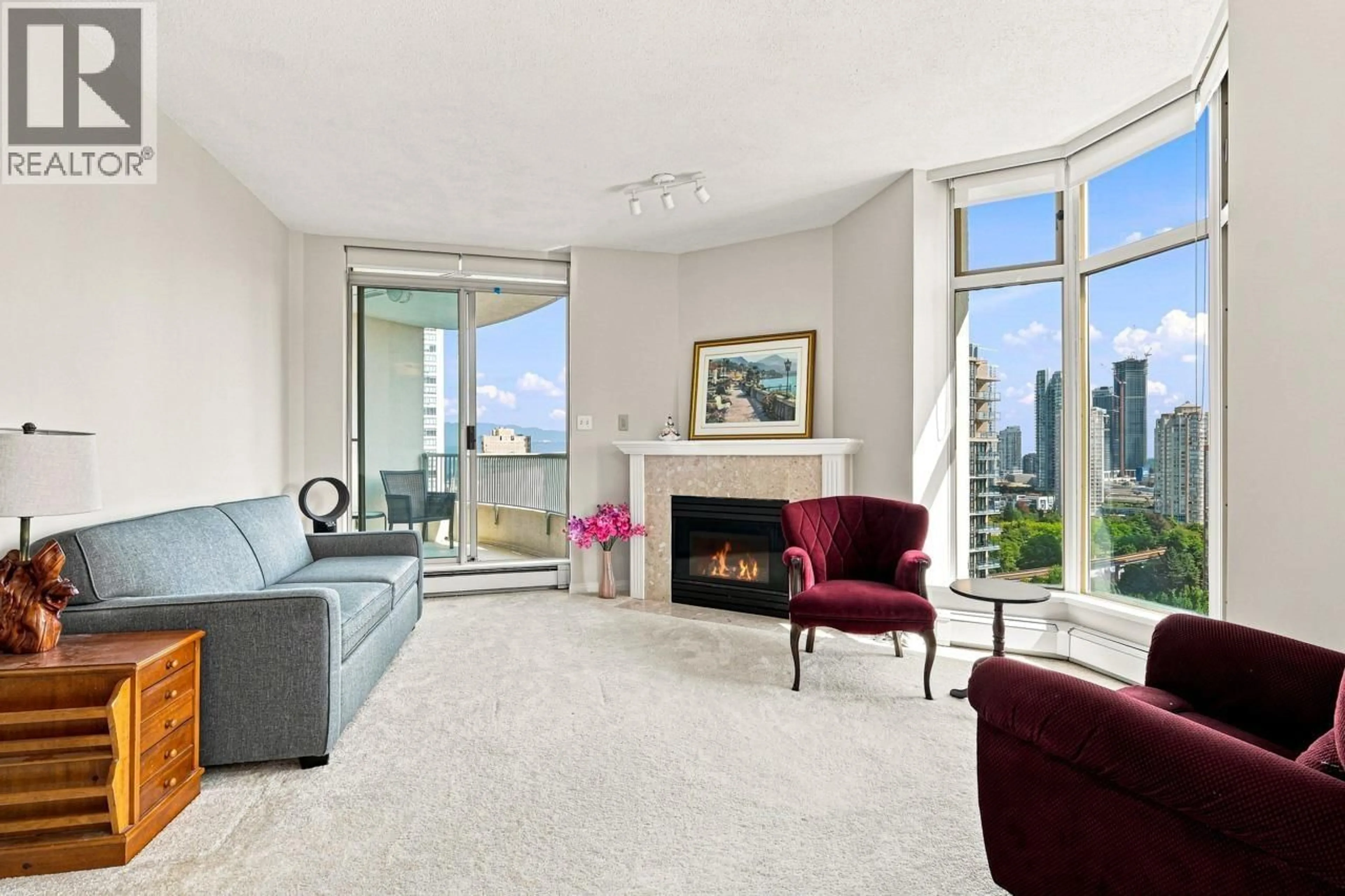 Living room with furniture, unknown for 2201 - 6188 PATTERSON AVENUE, Burnaby British Columbia V5H2N1