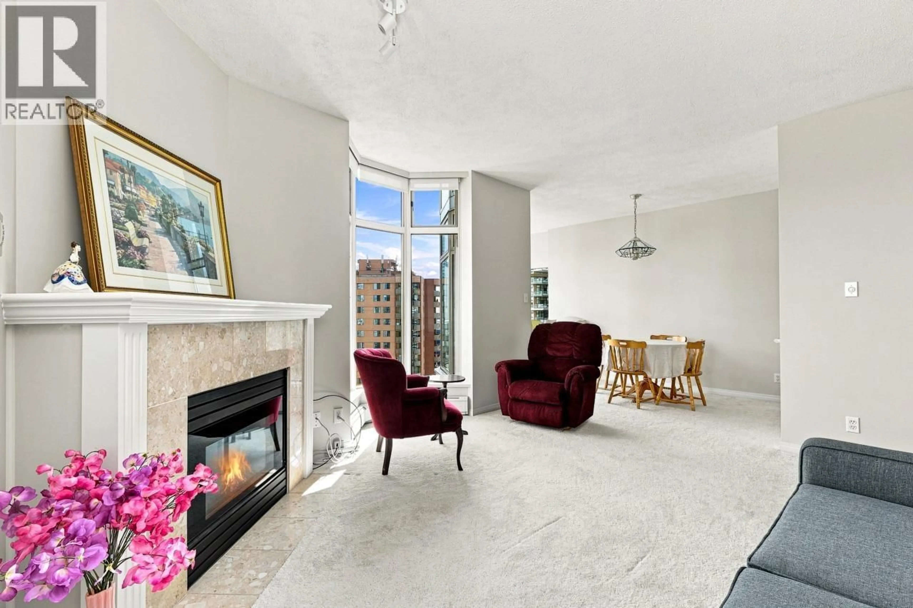 Living room with furniture, unknown for 2201 - 6188 PATTERSON AVENUE, Burnaby British Columbia V5H2N1
