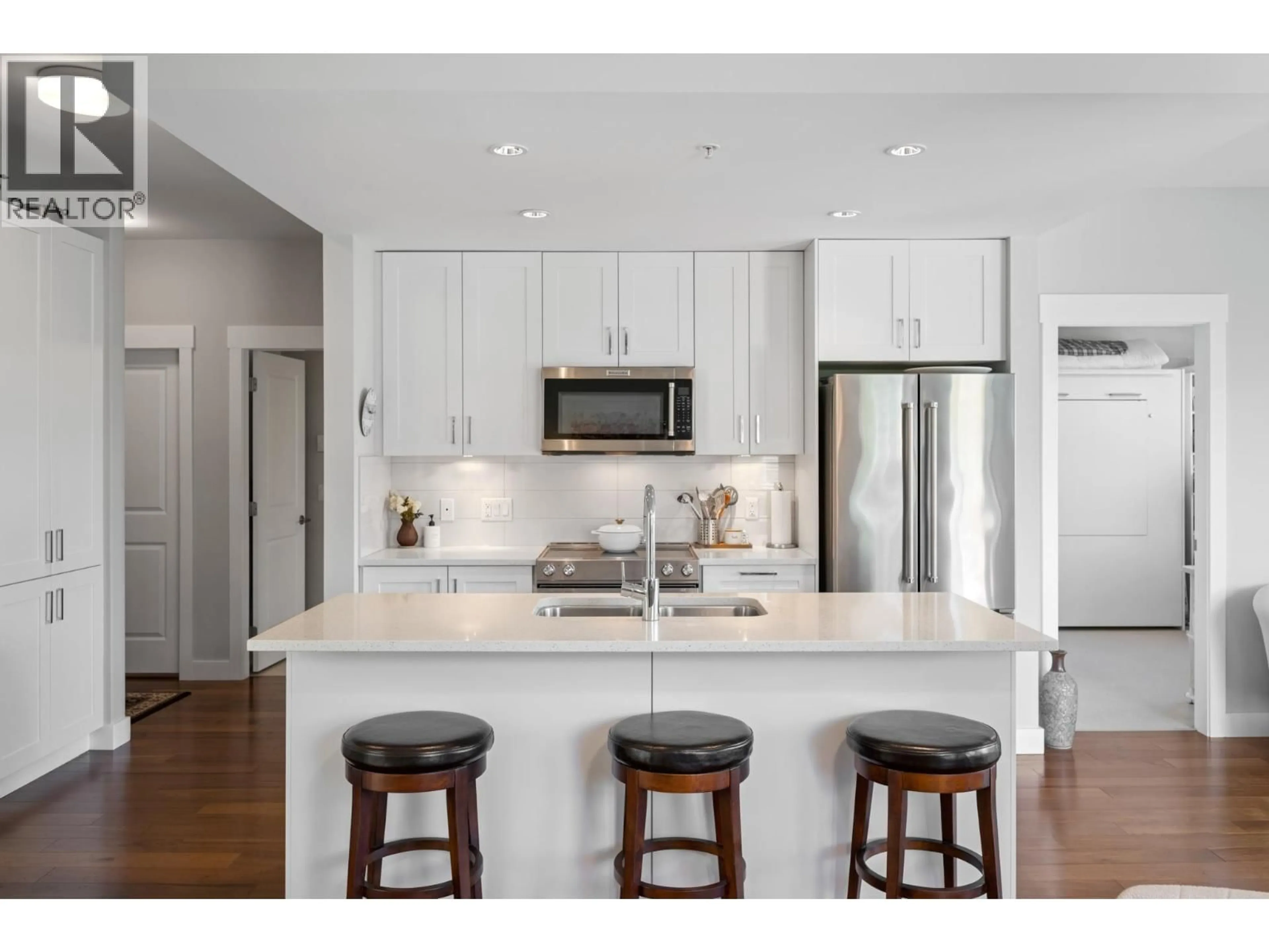 Open concept kitchen, unknown for 312 - 1166 54A STREET, Delta British Columbia V4M4B5