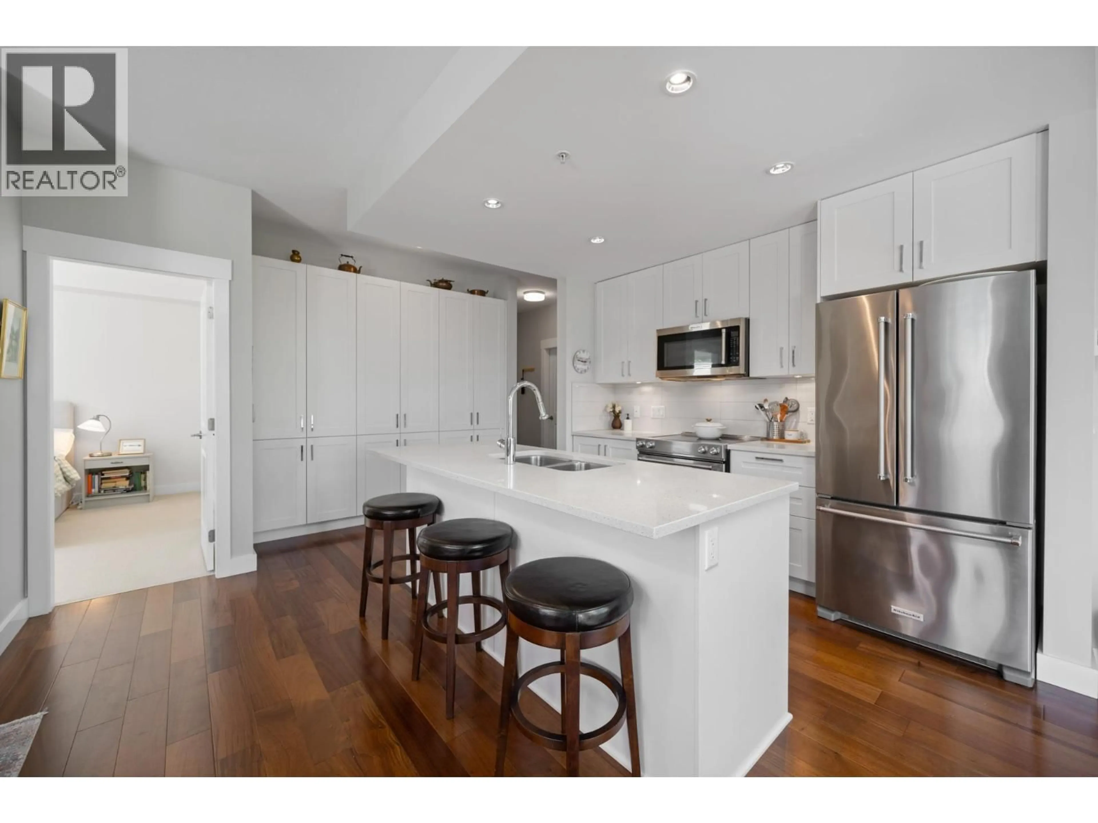 Open concept kitchen, unknown for 312 - 1166 54A STREET, Delta British Columbia V4M4B5