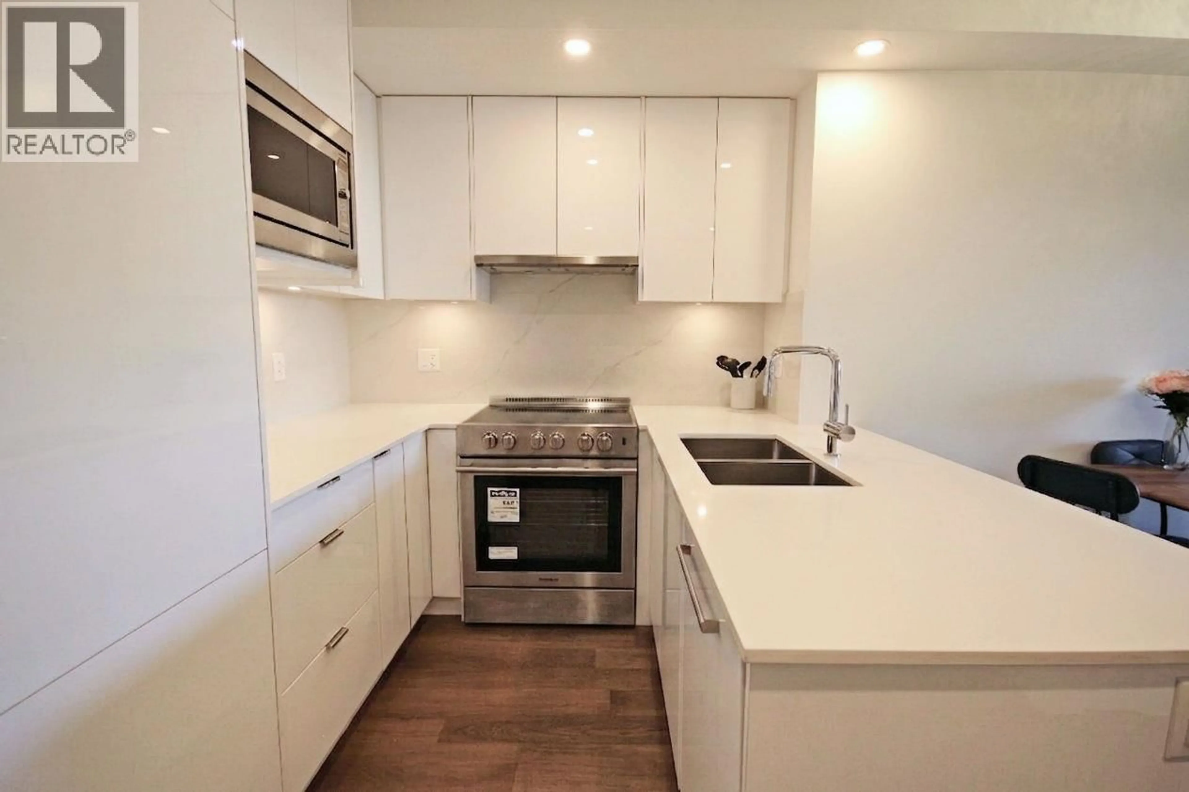 Standard kitchen, unknown for 105 - 5399 JOYCE STREET, Vancouver British Columbia V5R4H3