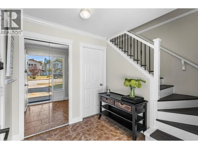 1949 TAYLOR STREET, Port Coquitlam 3