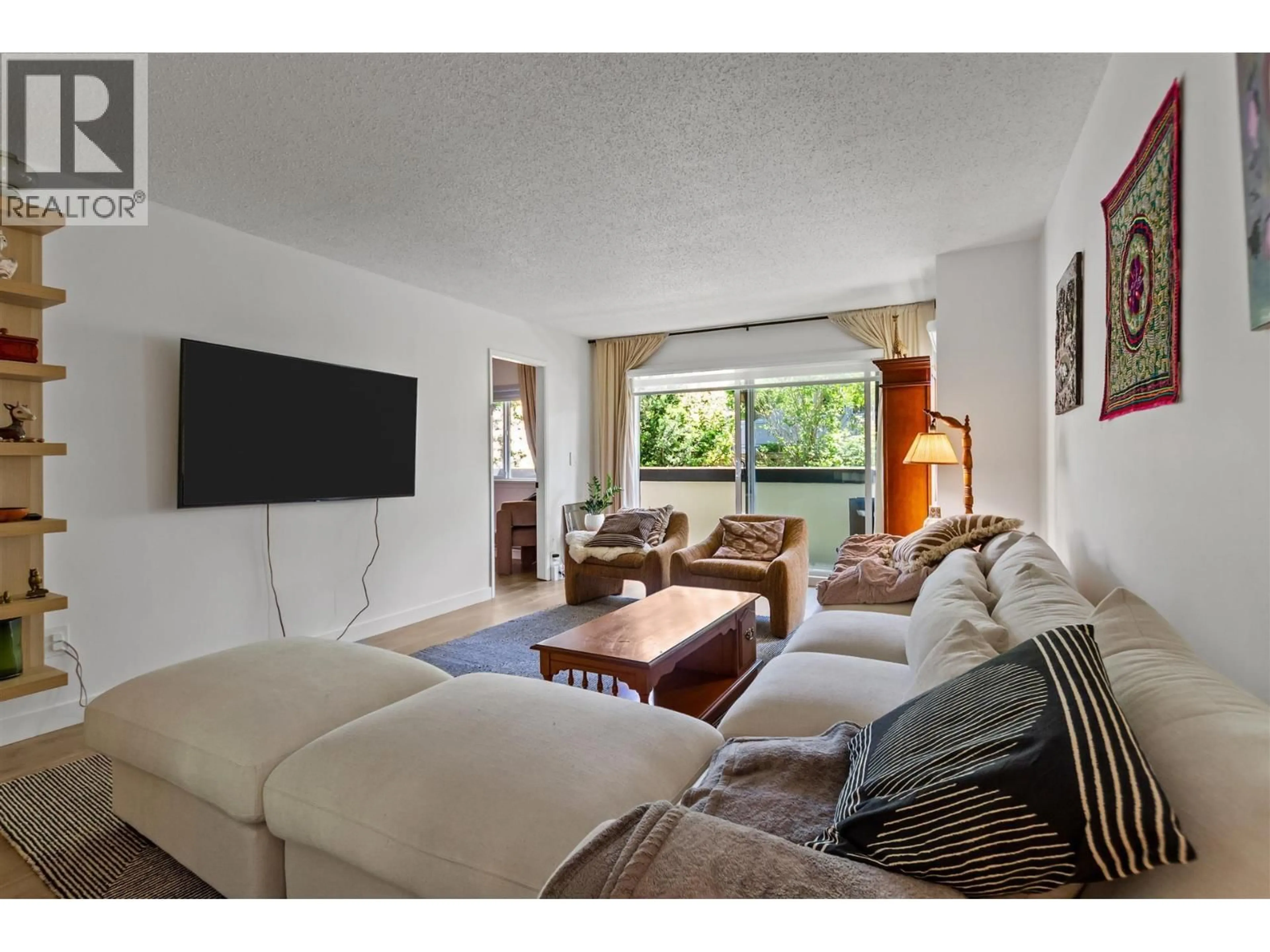 Living room with furniture, unknown for 204 - 2240 WALL STREET, Vancouver British Columbia V5L1B6