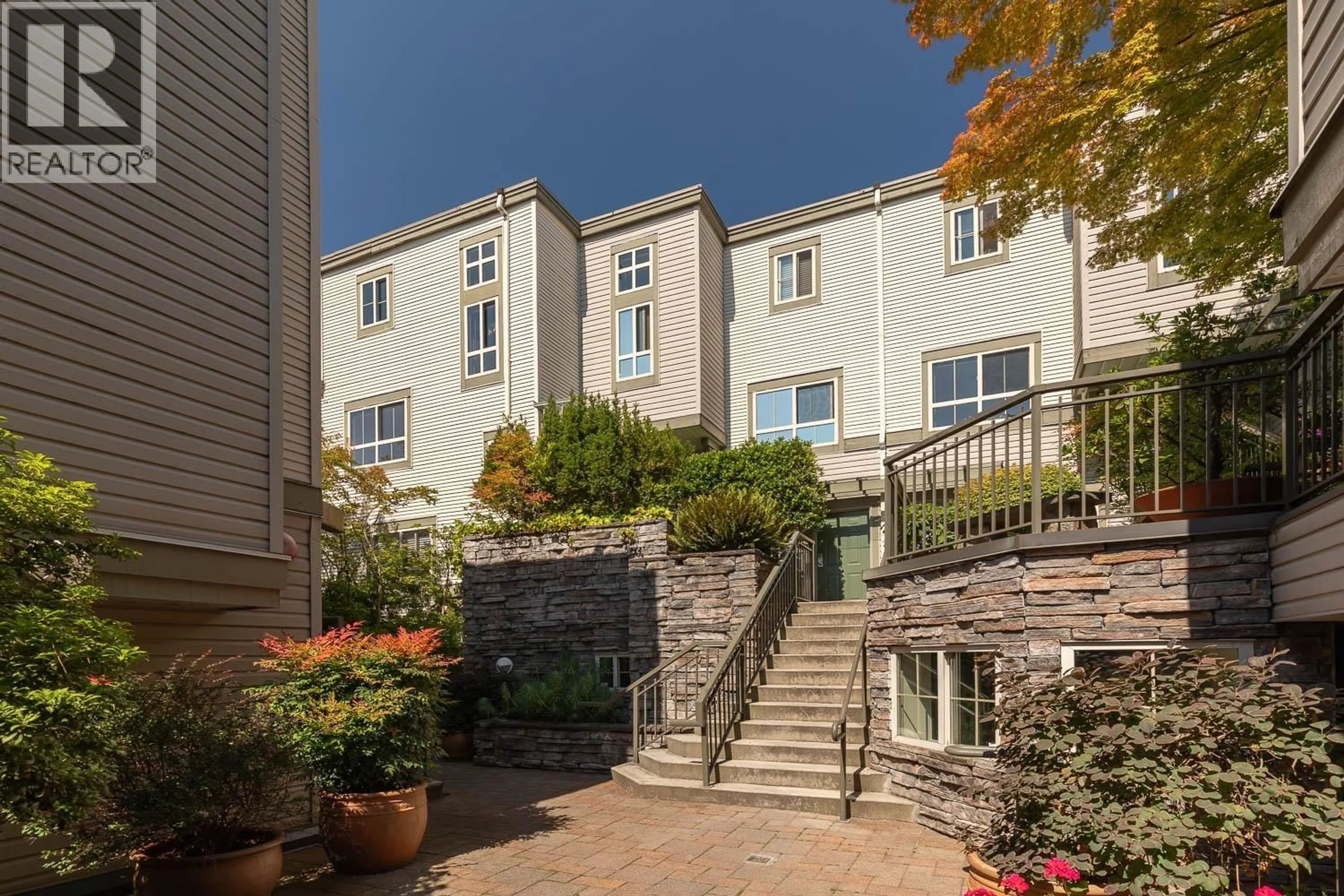 Patio, street for 34 - 2375 BROADWAY, Vancouver British Columbia V6K2E6