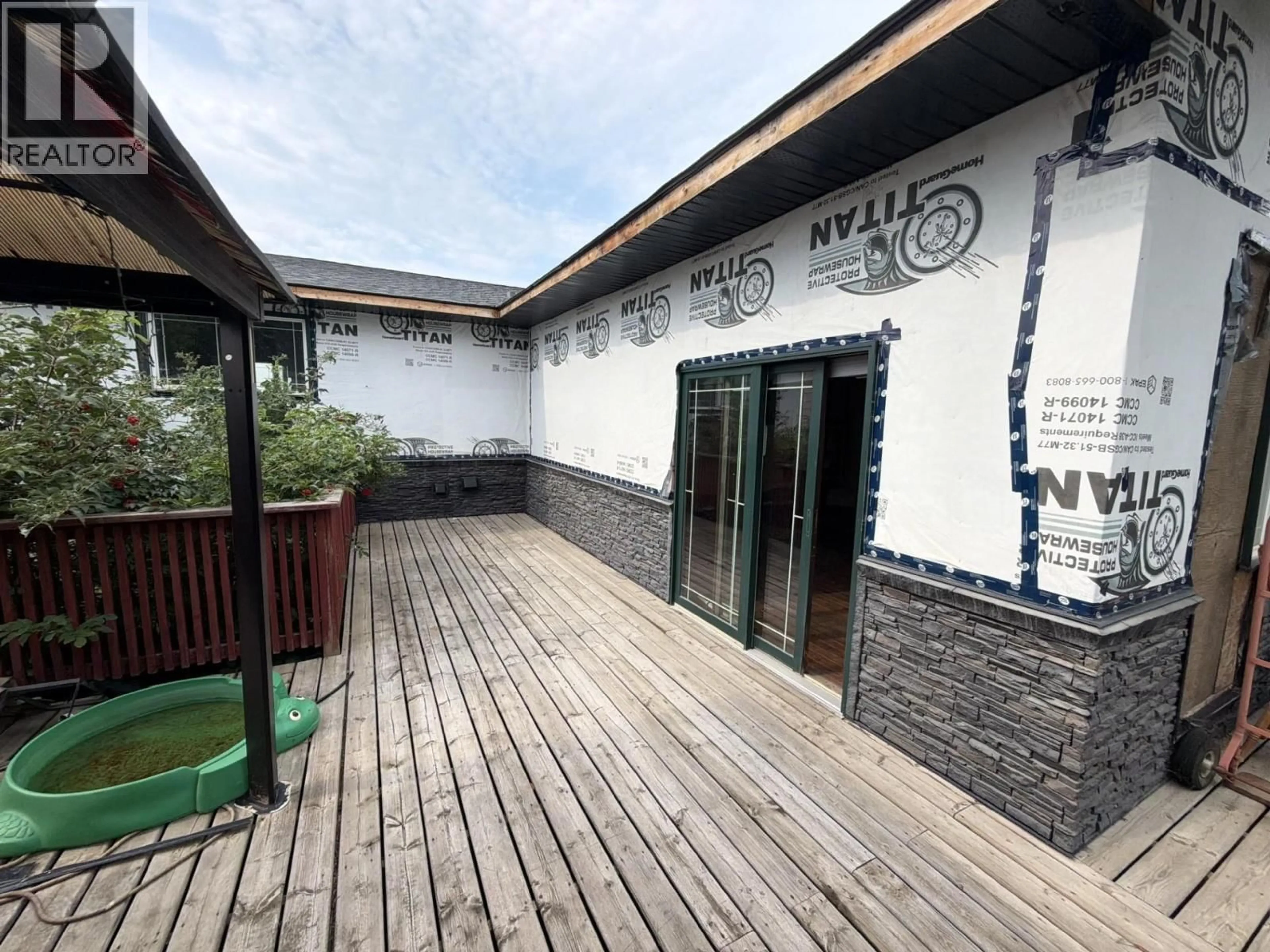 Patio, unknown for 9019 88 STREET, Fort St. John British Columbia V1J5B1