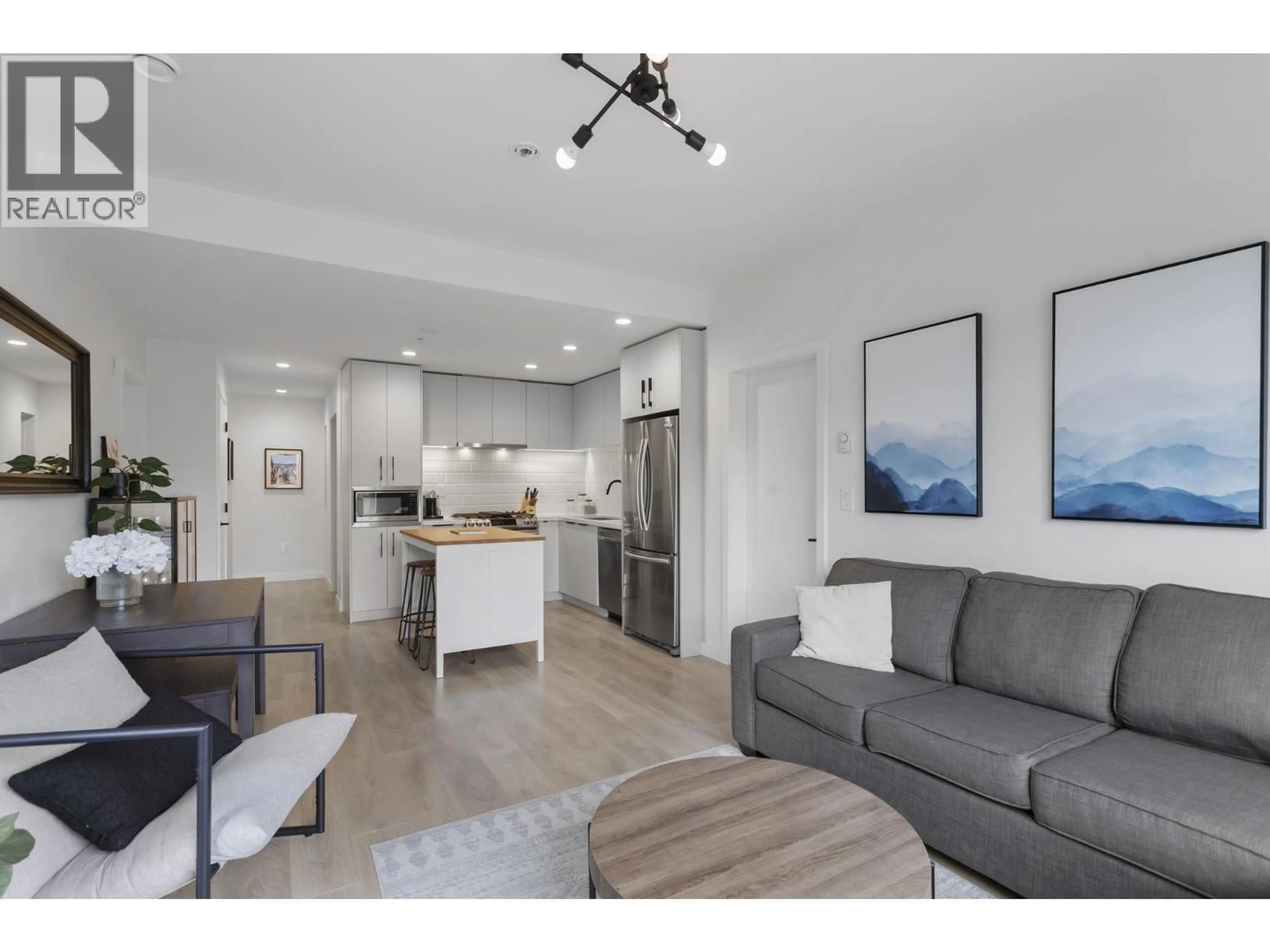Open concept kitchen, unknown for 301 - 3018 ST GEORGE STREET, Port Moody British Columbia V3H2H7