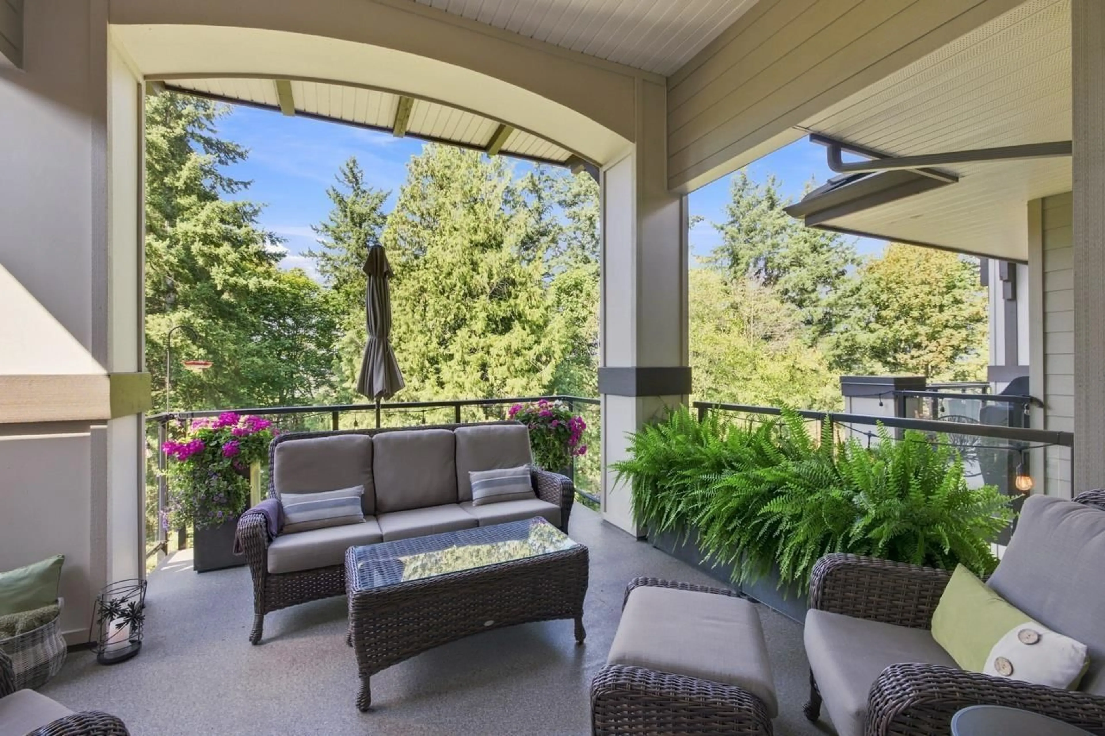Patio, unknown for 307 - 15175 36 AVENUE, Surrey British Columbia V3Z4R3