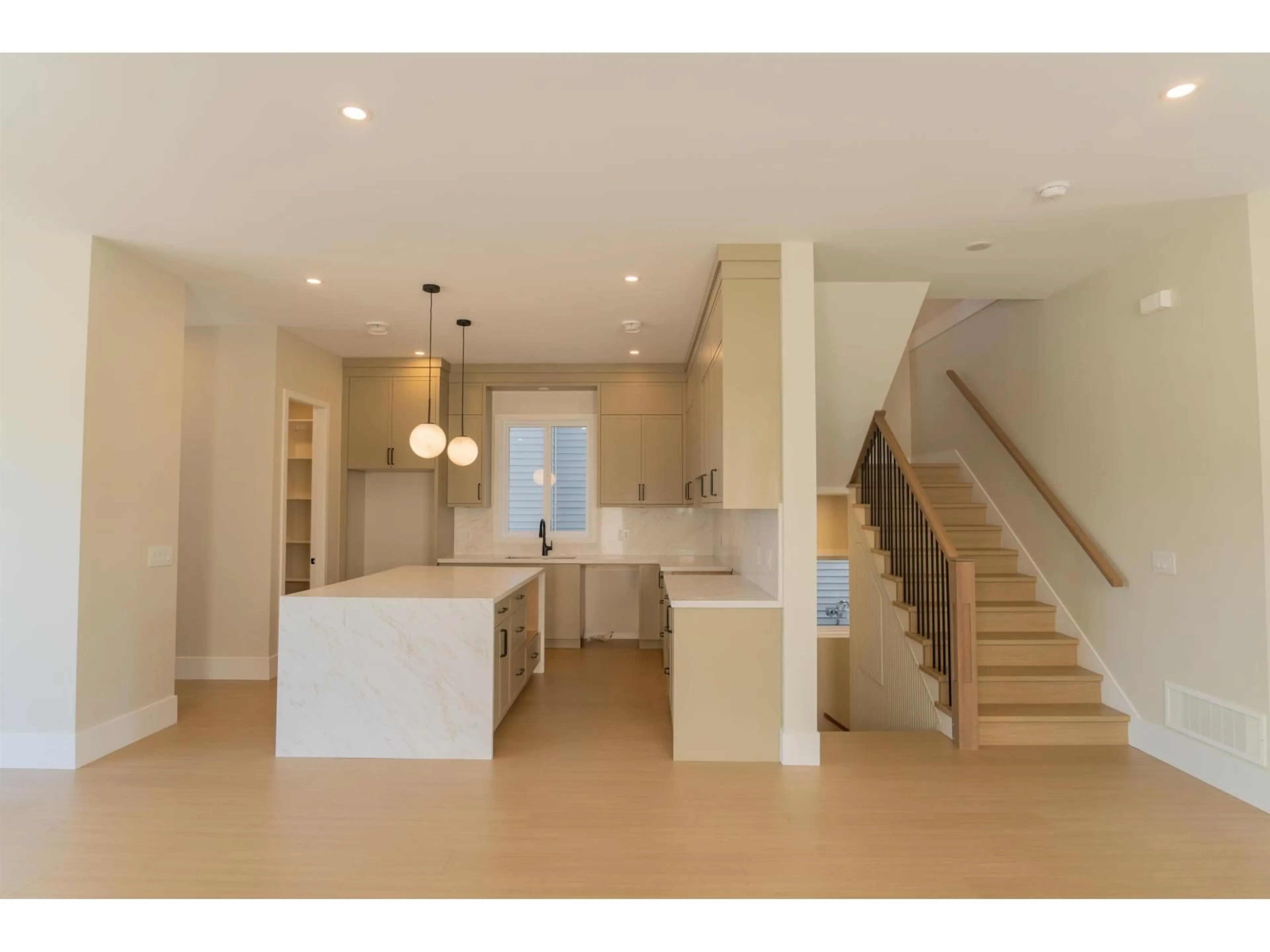 Open concept kitchen, unknown for 7750 196 STREET, Langley British Columbia V2Y3V4