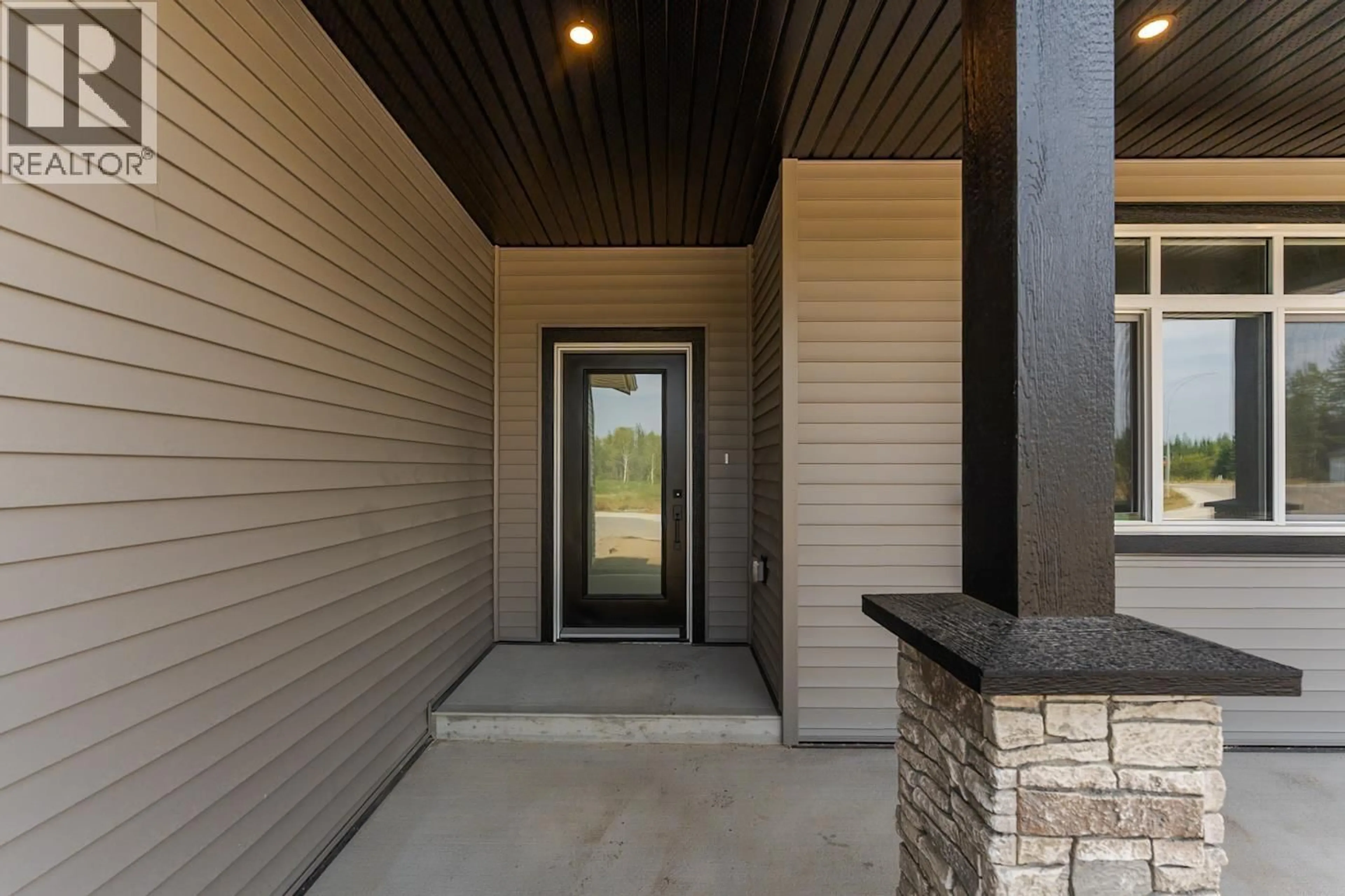 Indoor entryway for 5291 BREANNA AVENUE, Prince George British Columbia V2K0B6