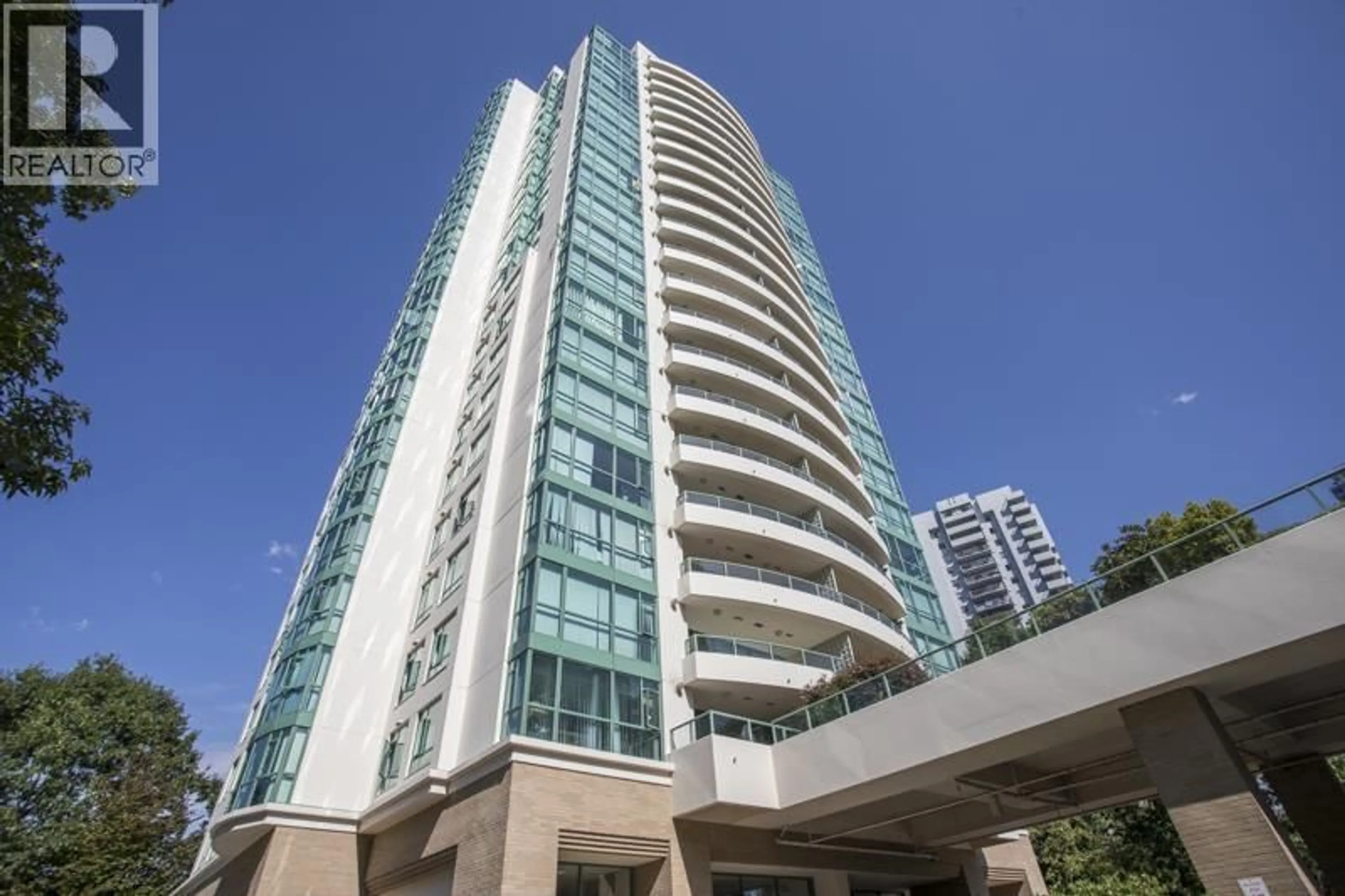 Indoor foyer for 1603 - 5833 WILSON AVENUE, Burnaby British Columbia V5H4R8