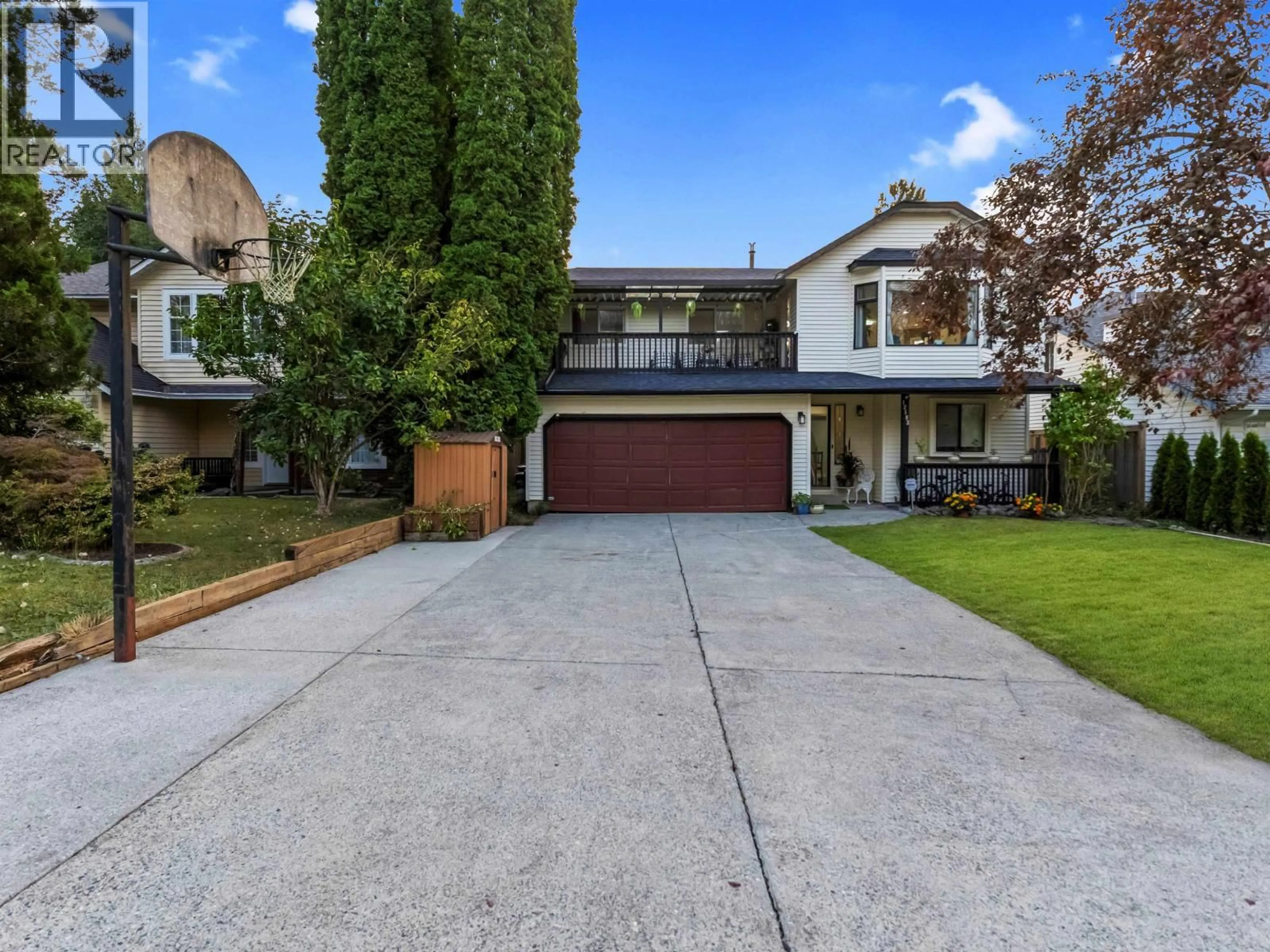 A pic from outside/outdoor area/front of a property/back of a property/a pic from drone, street for 12183 234 MAPLE RIDGE STREET, Maple Ridge British Columbia V2X9K9