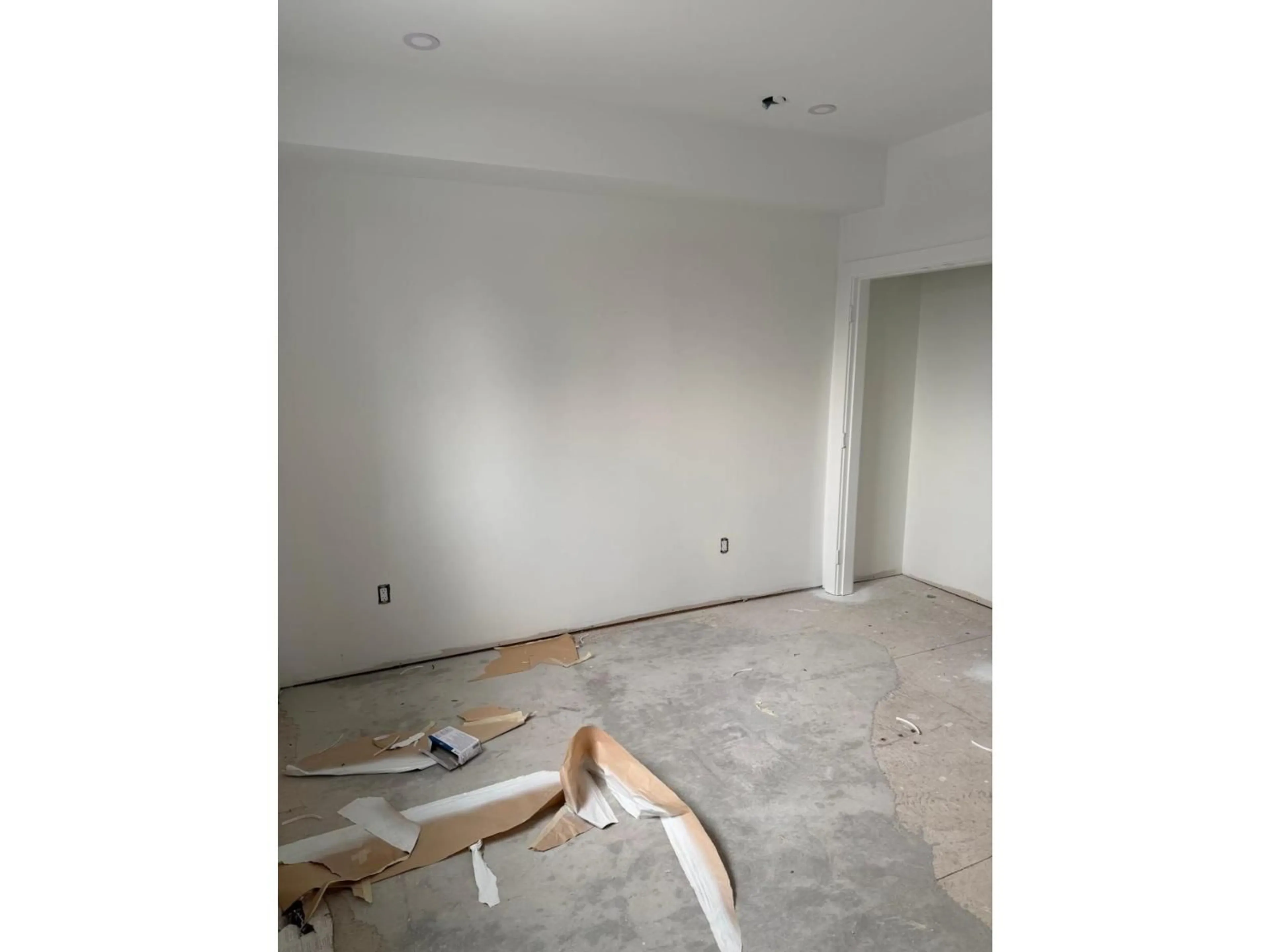 A pic of a room for 101 - 9820 130 STREET, Surrey British Columbia V3T3L3