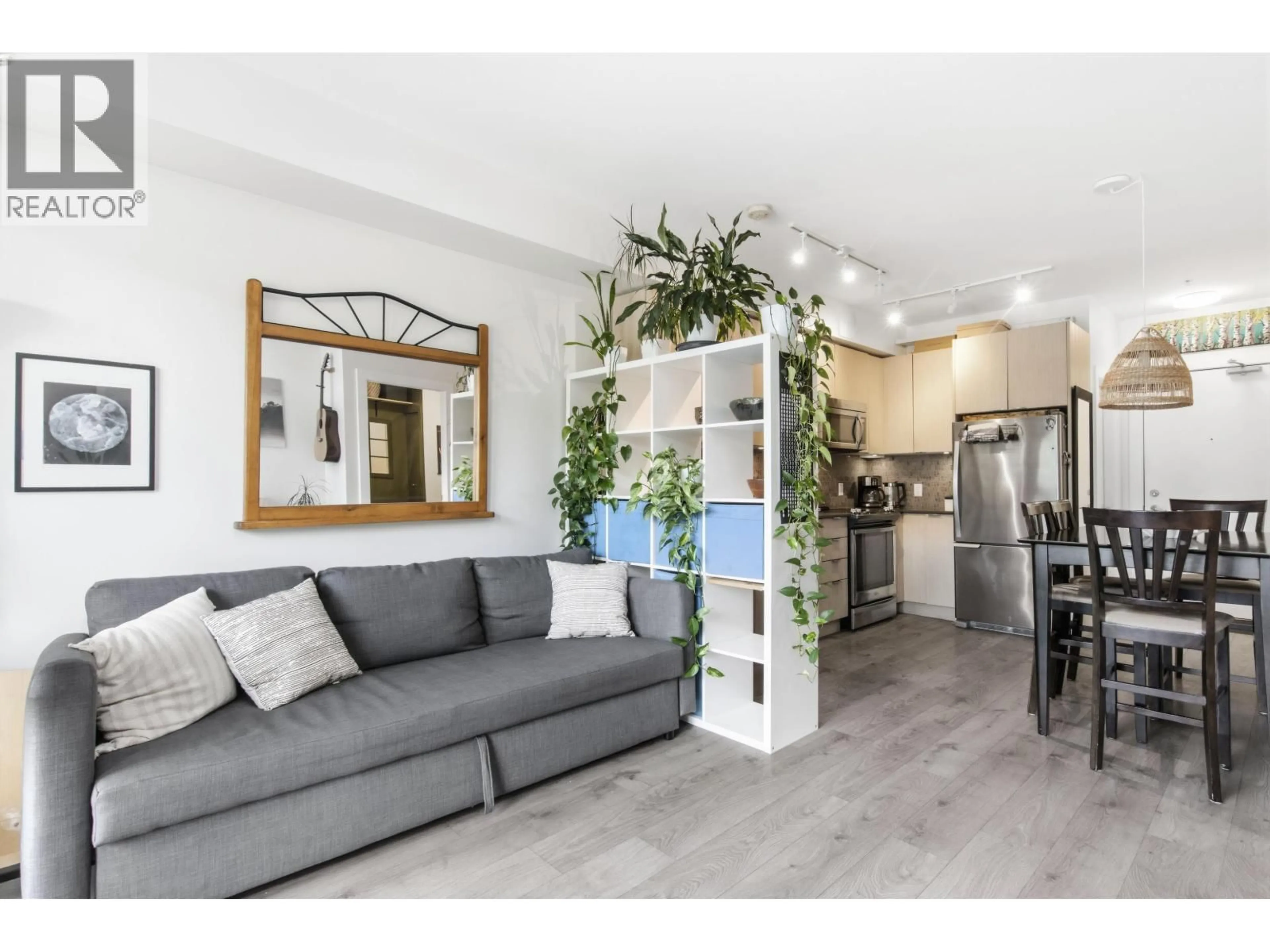 Living room with furniture, unknown for 310 - 1150 BAILEY STREET, Squamish British Columbia V8B0R4