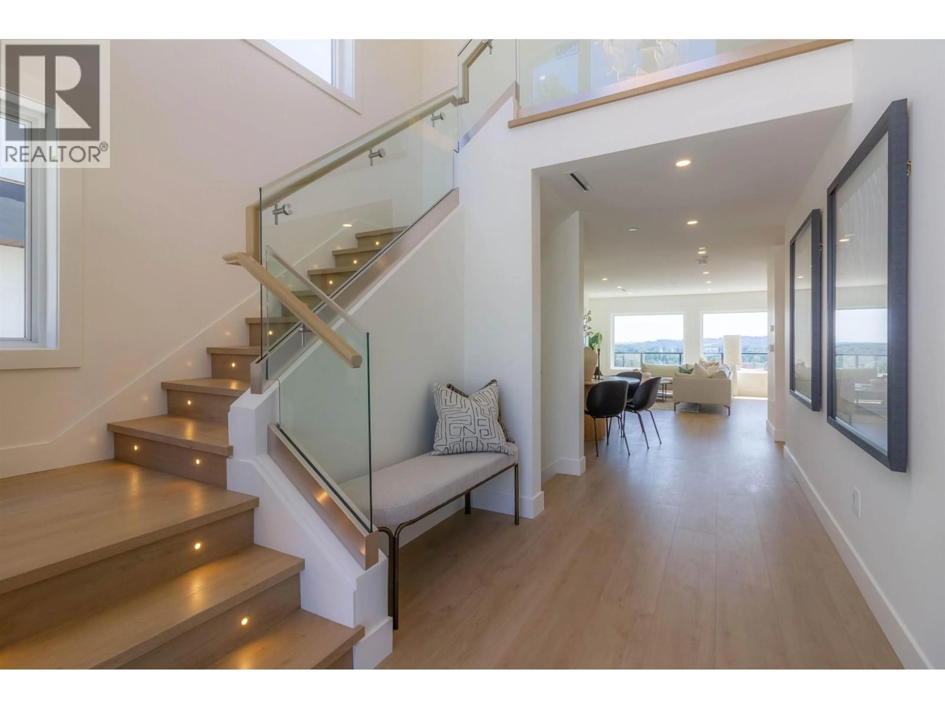 Unknown for 2256 MONASHEE COURT, Coquitlam British Columbia V3K6P7