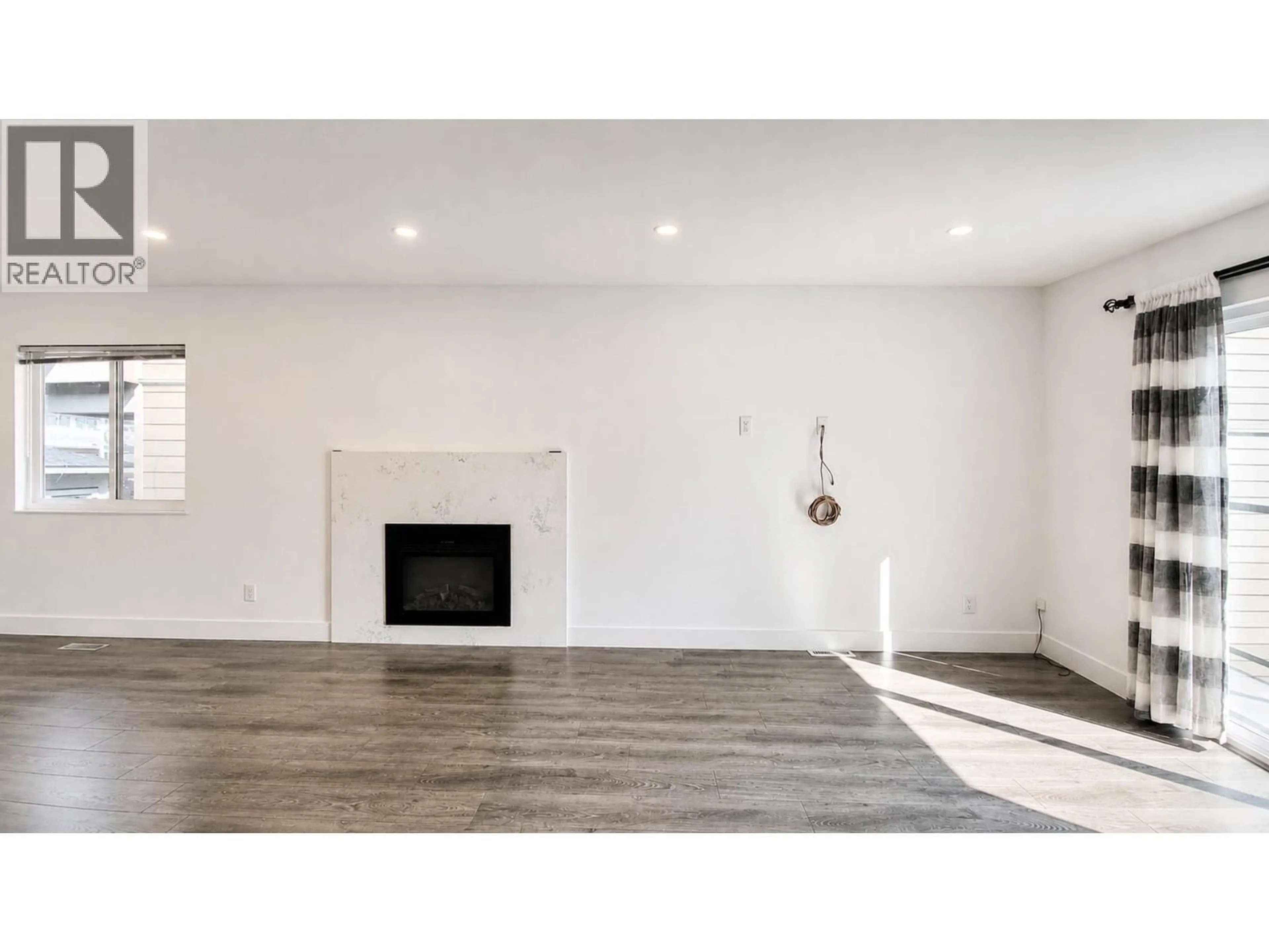 A pic of a room for 23 FELL AVENUE, Burnaby British Columbia V5B1L3
