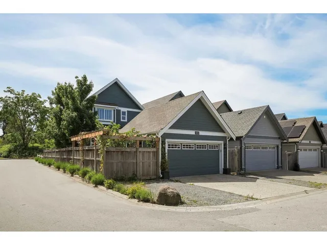 16555 25 AVENUE, Surrey 2