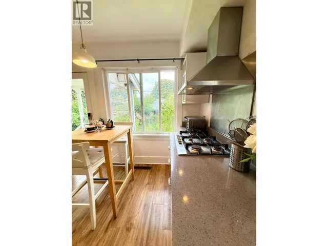 2791 13TH AVENUE, Vancouver 5