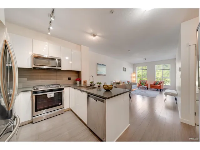 212 - 15138 34TH AVENUE, Surrey 4