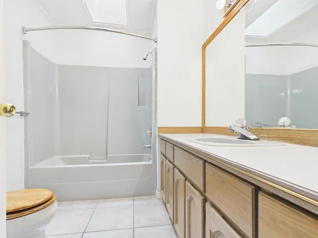 6470 179A STREET, Surrey 5