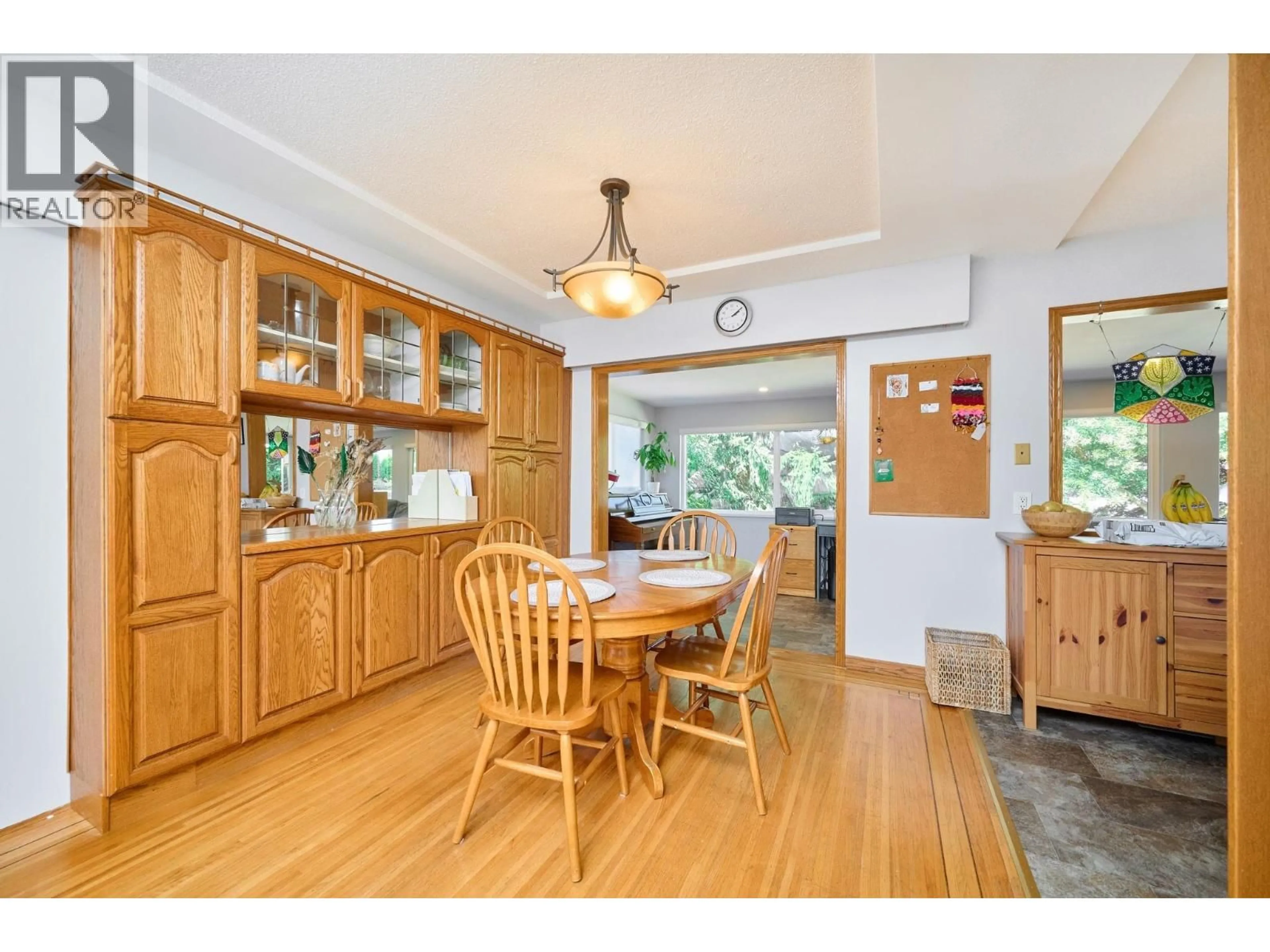 Dining room, wood/laminate floor for 1339 BRISBANE AVENUE, Coquitlam British Columbia V3J5L2