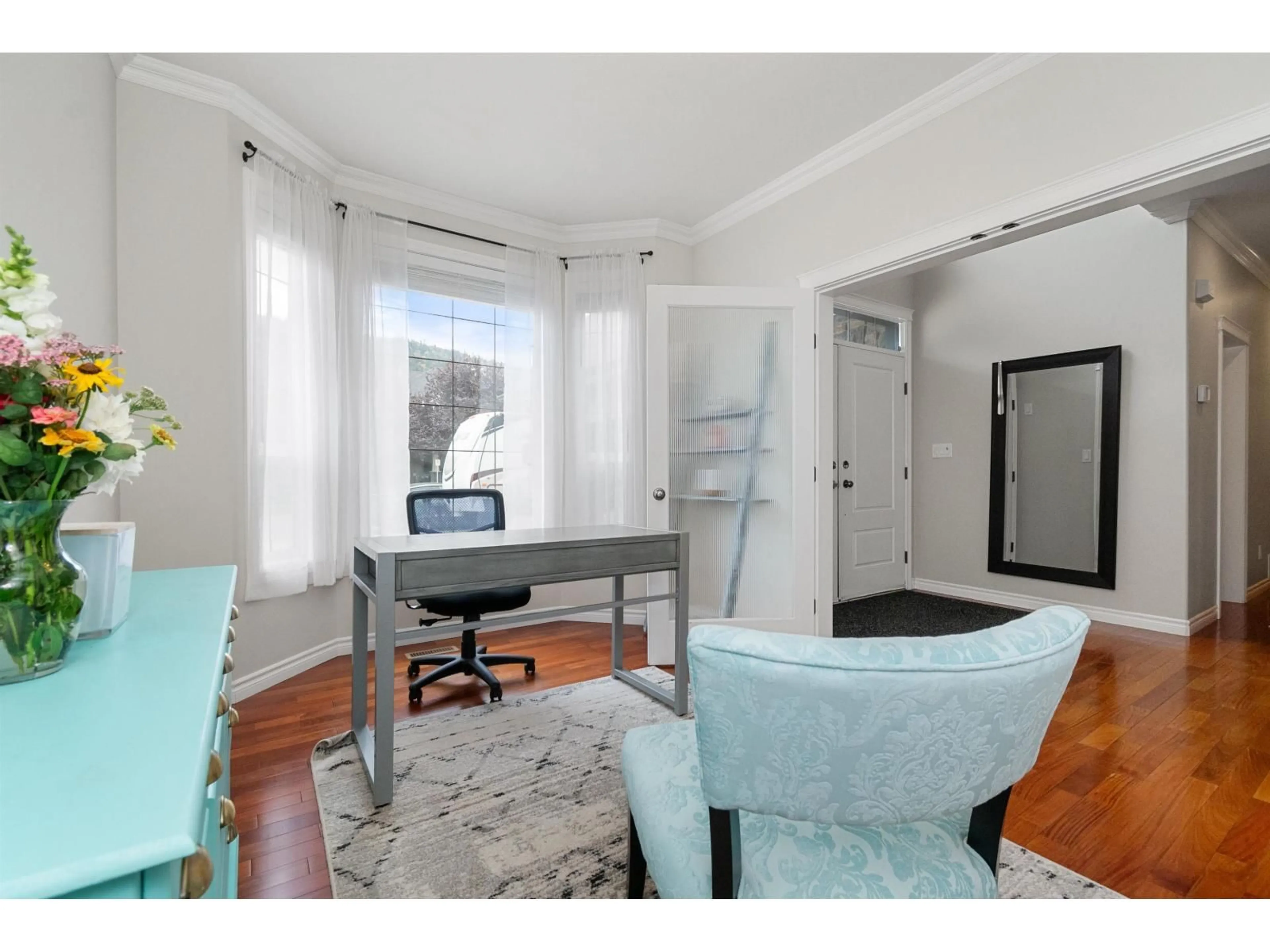A pic of a room for 44557 BAYSHORE AVENUE, Chilliwack British Columbia V2R0A6