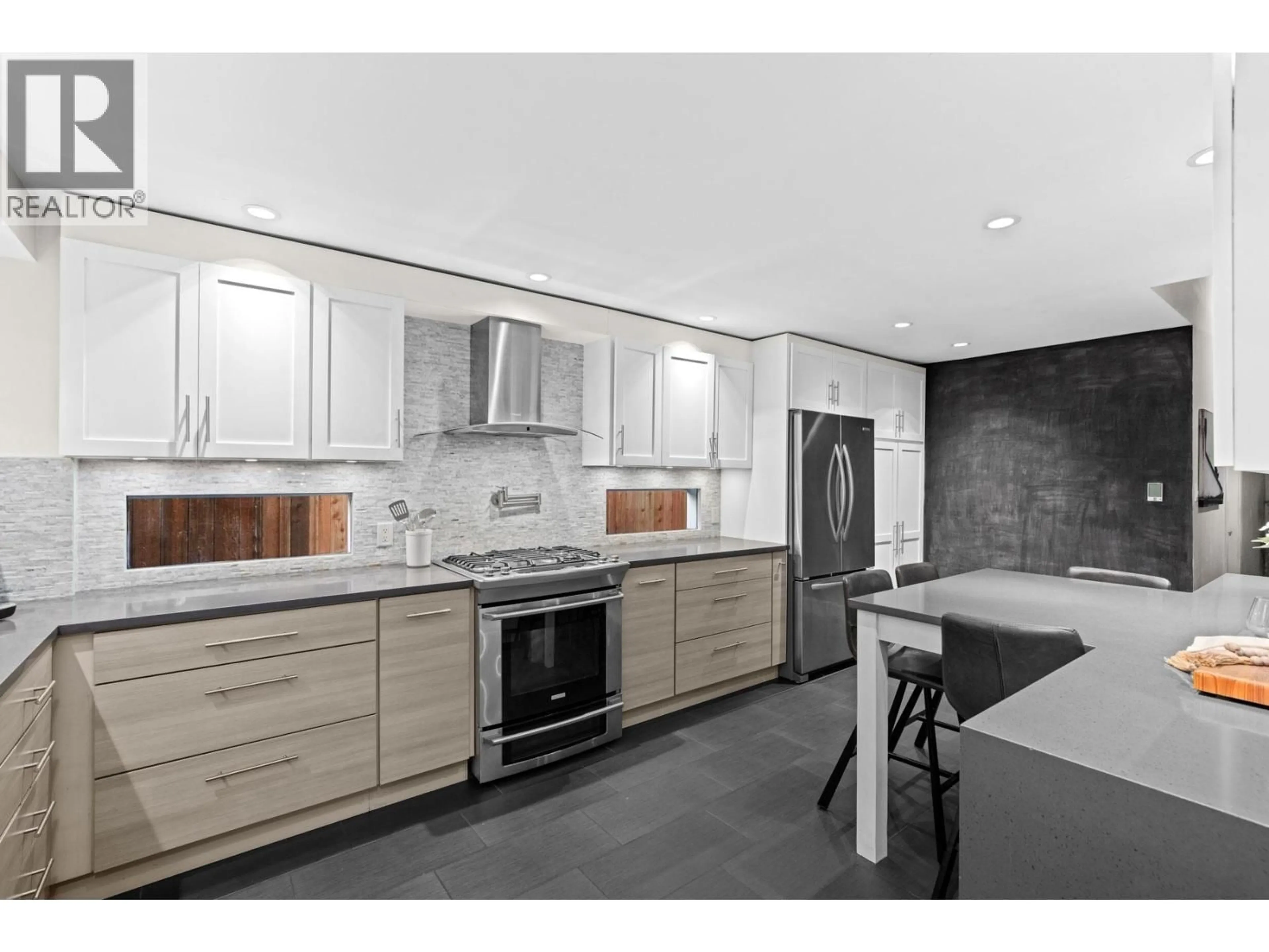 Open concept kitchen, ceramic/tile floor for 1208 ROSEWOOD CRESCENT, North Vancouver British Columbia V7P1H4