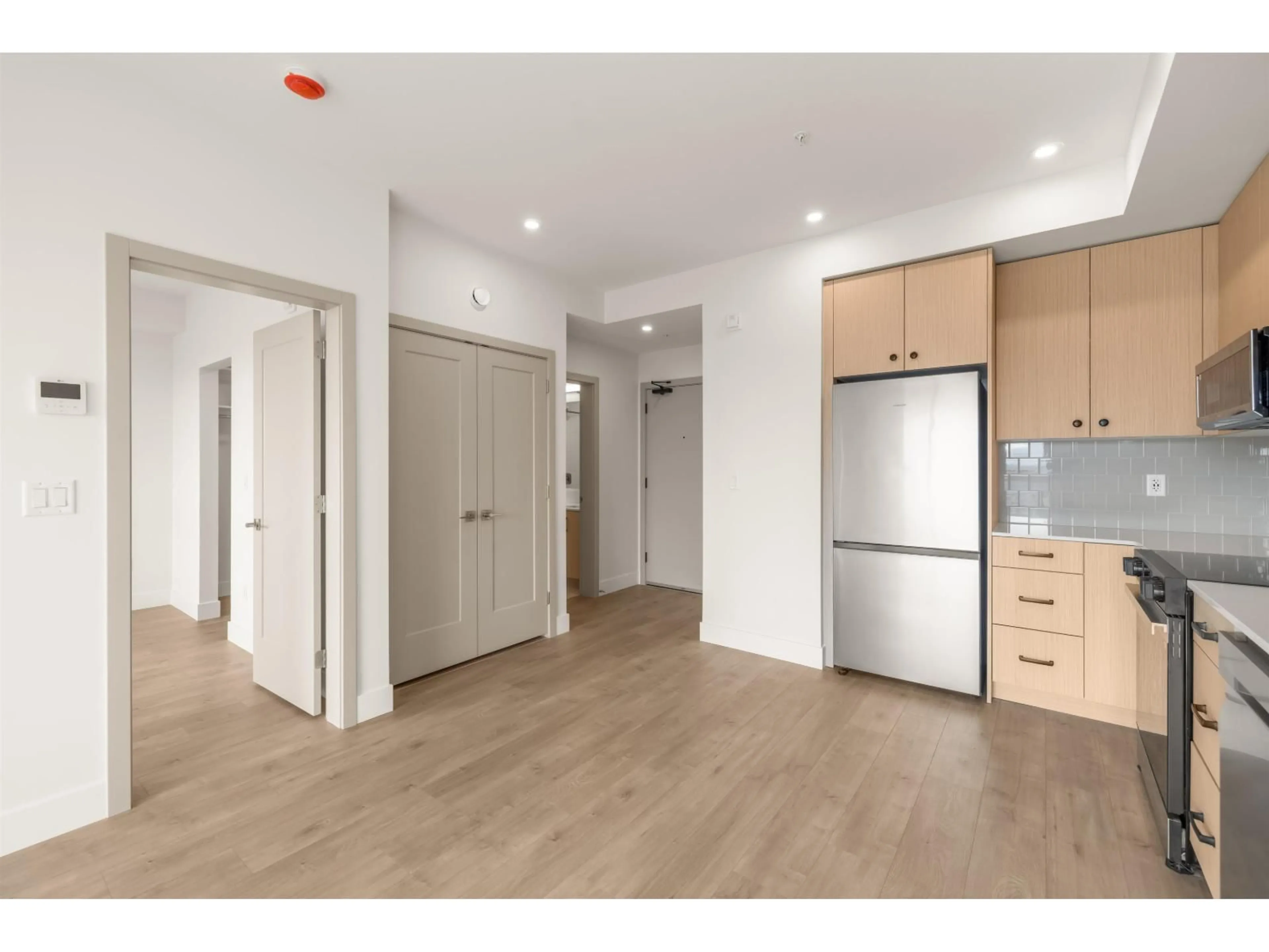 A pic of a room for 311 - 32528 SIMON AVENUE, Abbotsford British Columbia V0V0V0