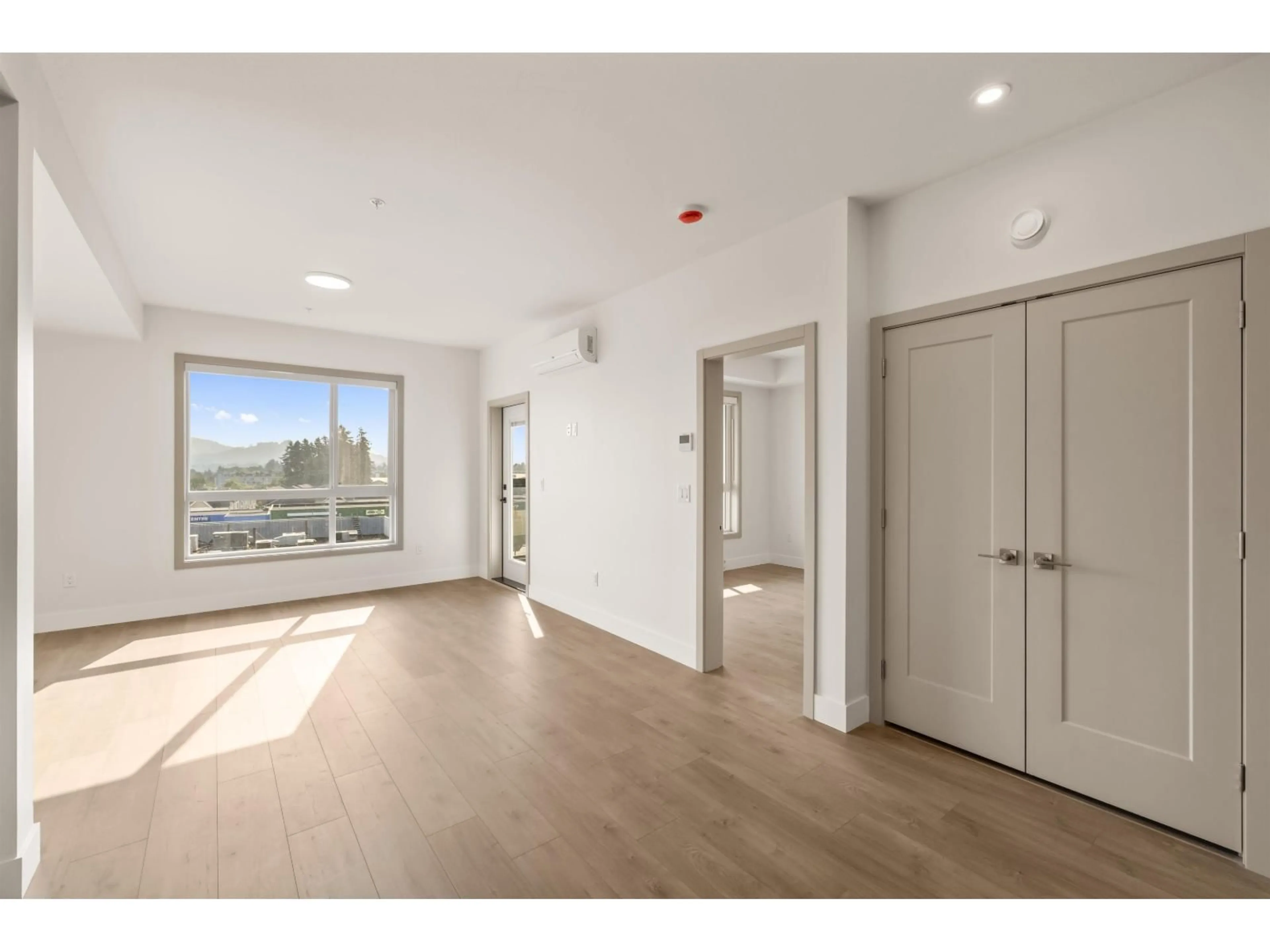 A pic of a room for 311 - 32528 SIMON AVENUE, Abbotsford British Columbia V0V0V0
