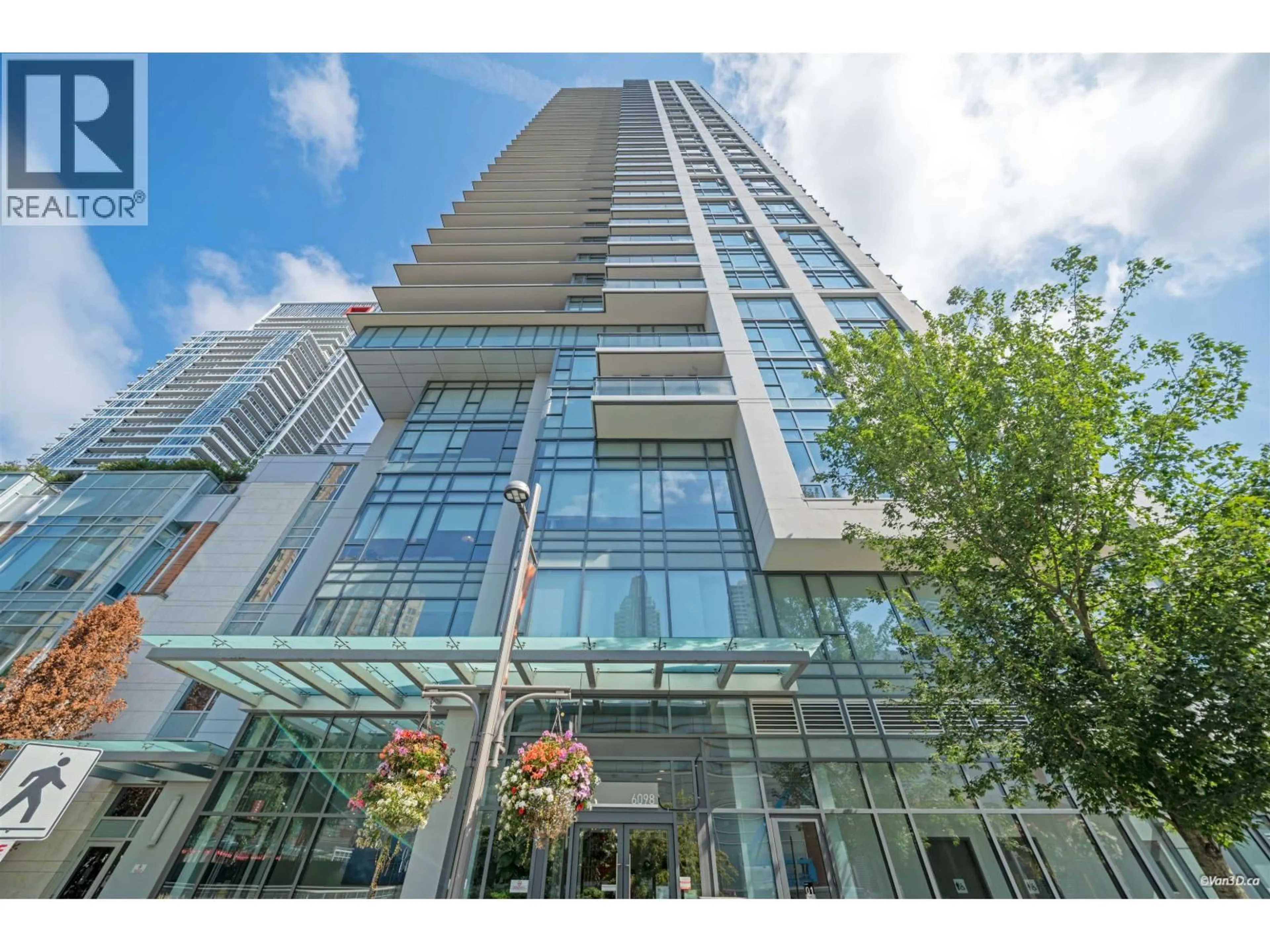 Indoor foyer for 2108 - 6098 STATION STREET, Burnaby British Columbia V5H0H4