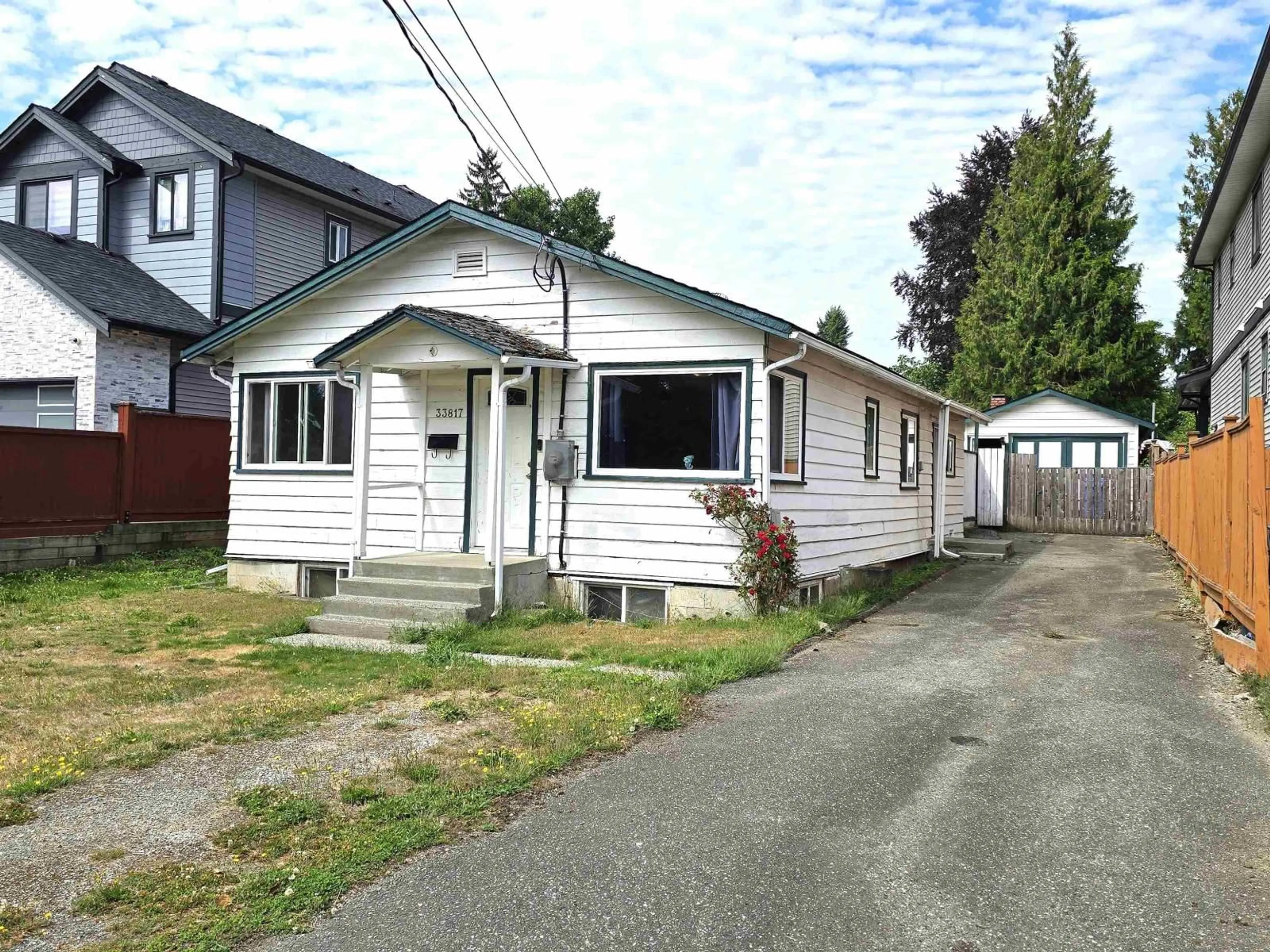 Unknown for 33817 MAYFAIR AVENUE, Abbotsford British Columbia V2S1P7
