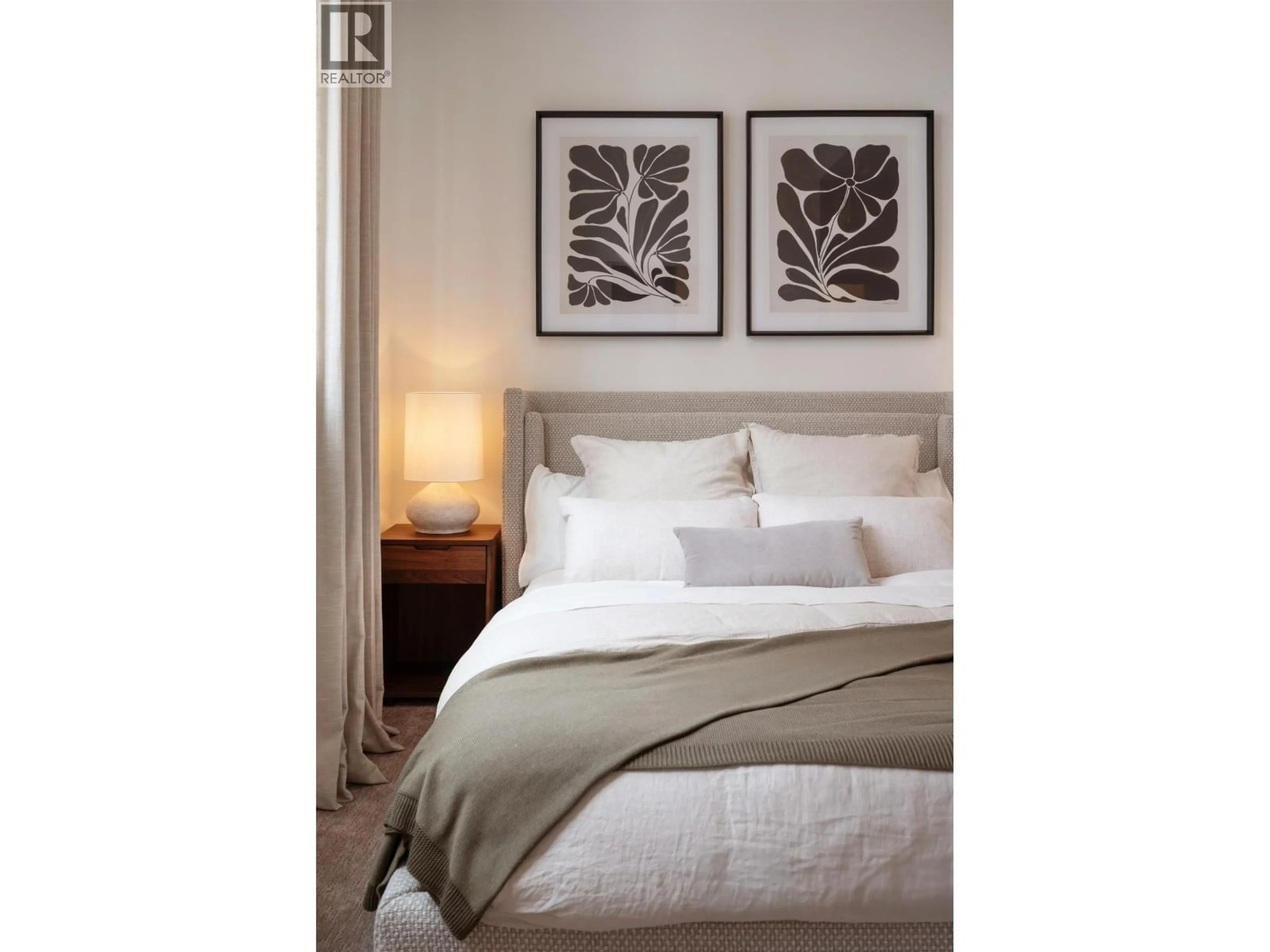 Bedroom with bed, unknown for 22 - 10188 NO.1 ROAD, Richmond British Columbia V7E0C8