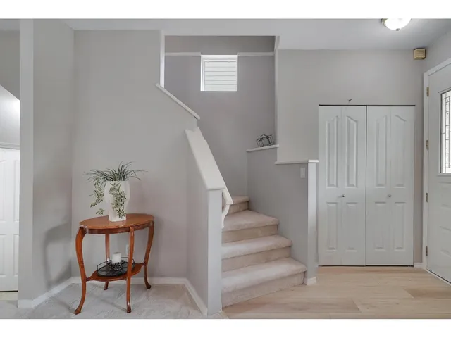 18539 67A AVENUE, Surrey 5