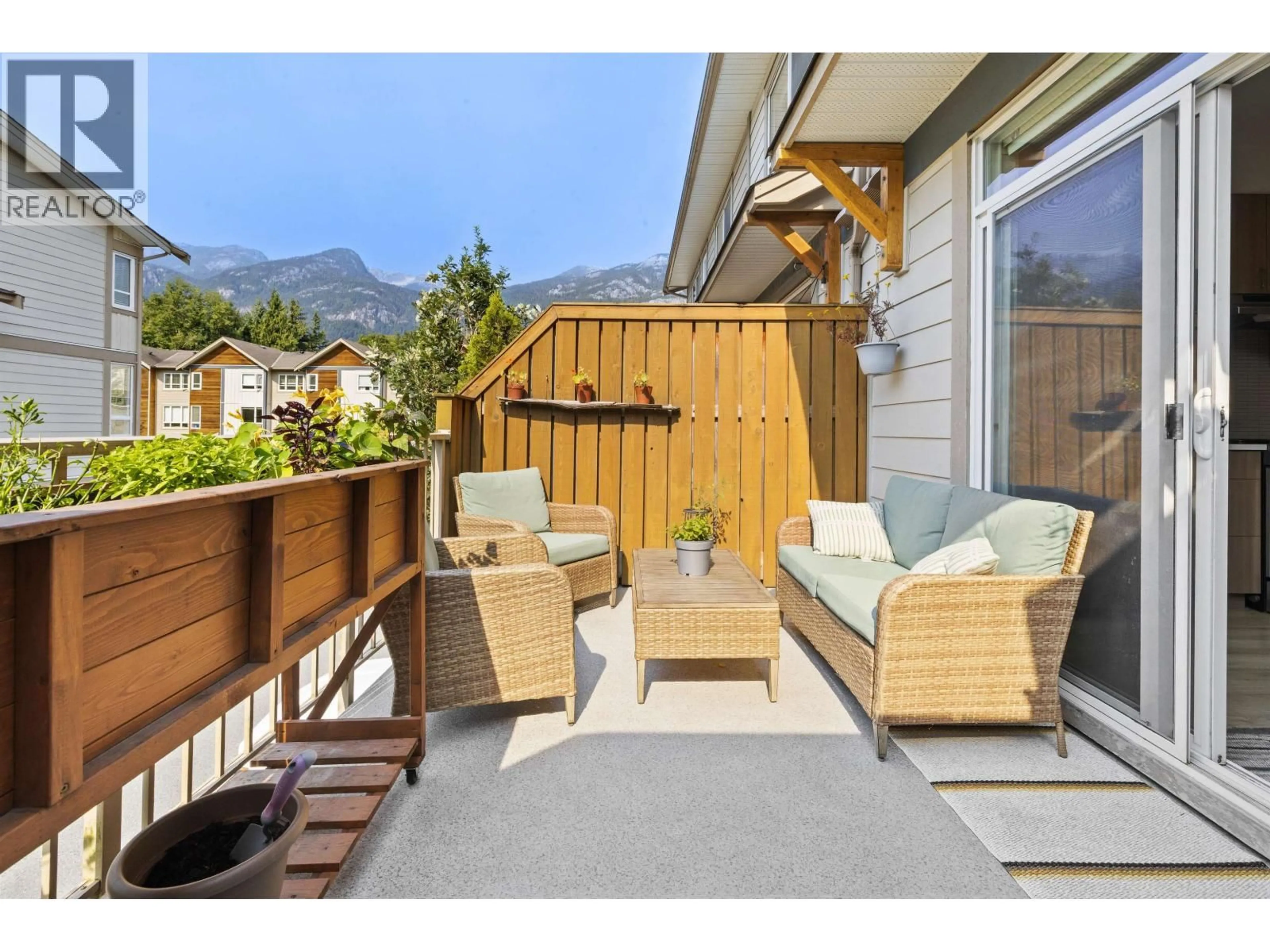 Patio, mountain view for 4 - 1188 WILSON CRESCENT, Squamish British Columbia V8B0A9