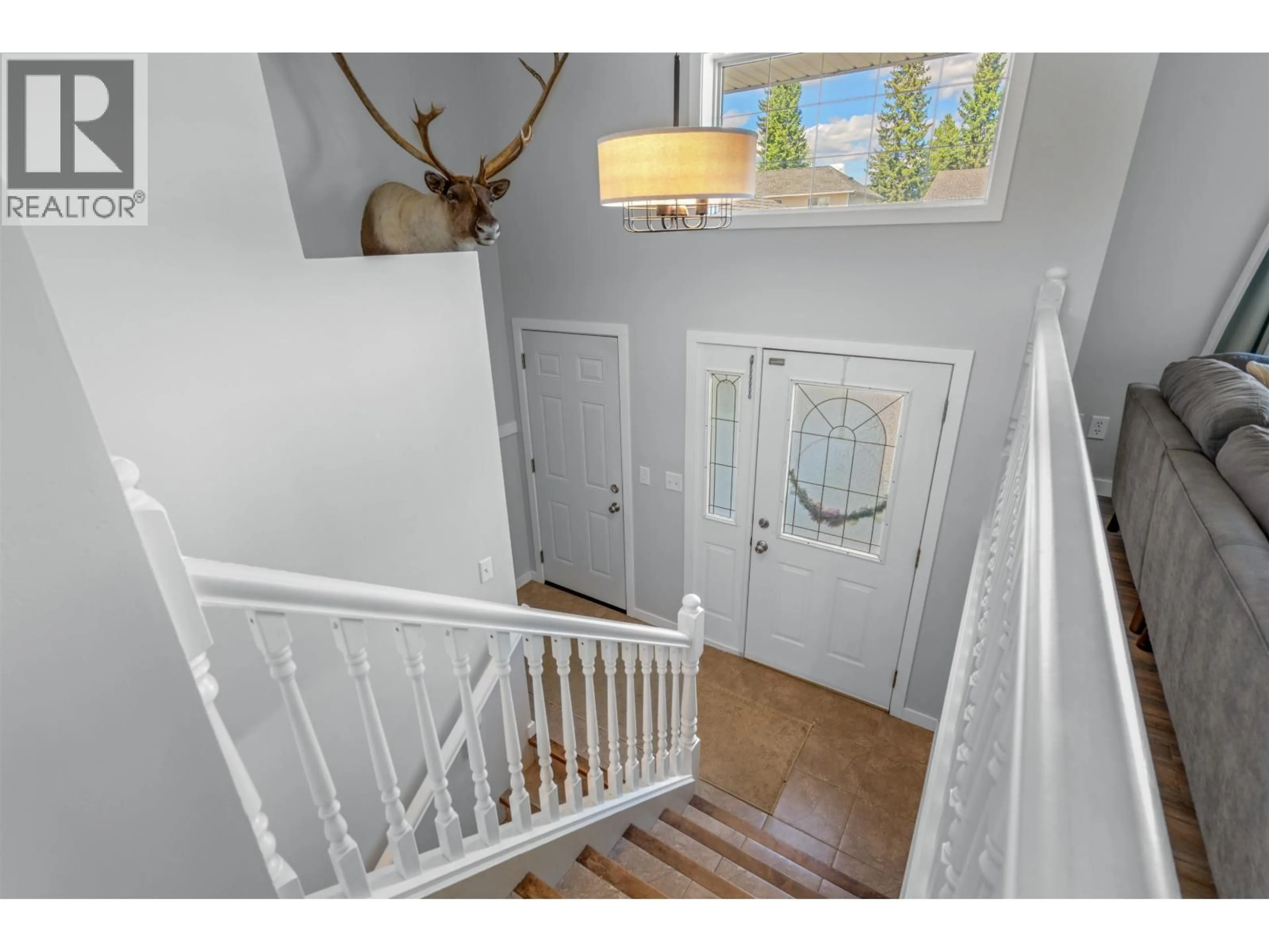 Indoor entryway for 5423 WOODOAK CRESCENT, Prince George British Columbia V2K5A6