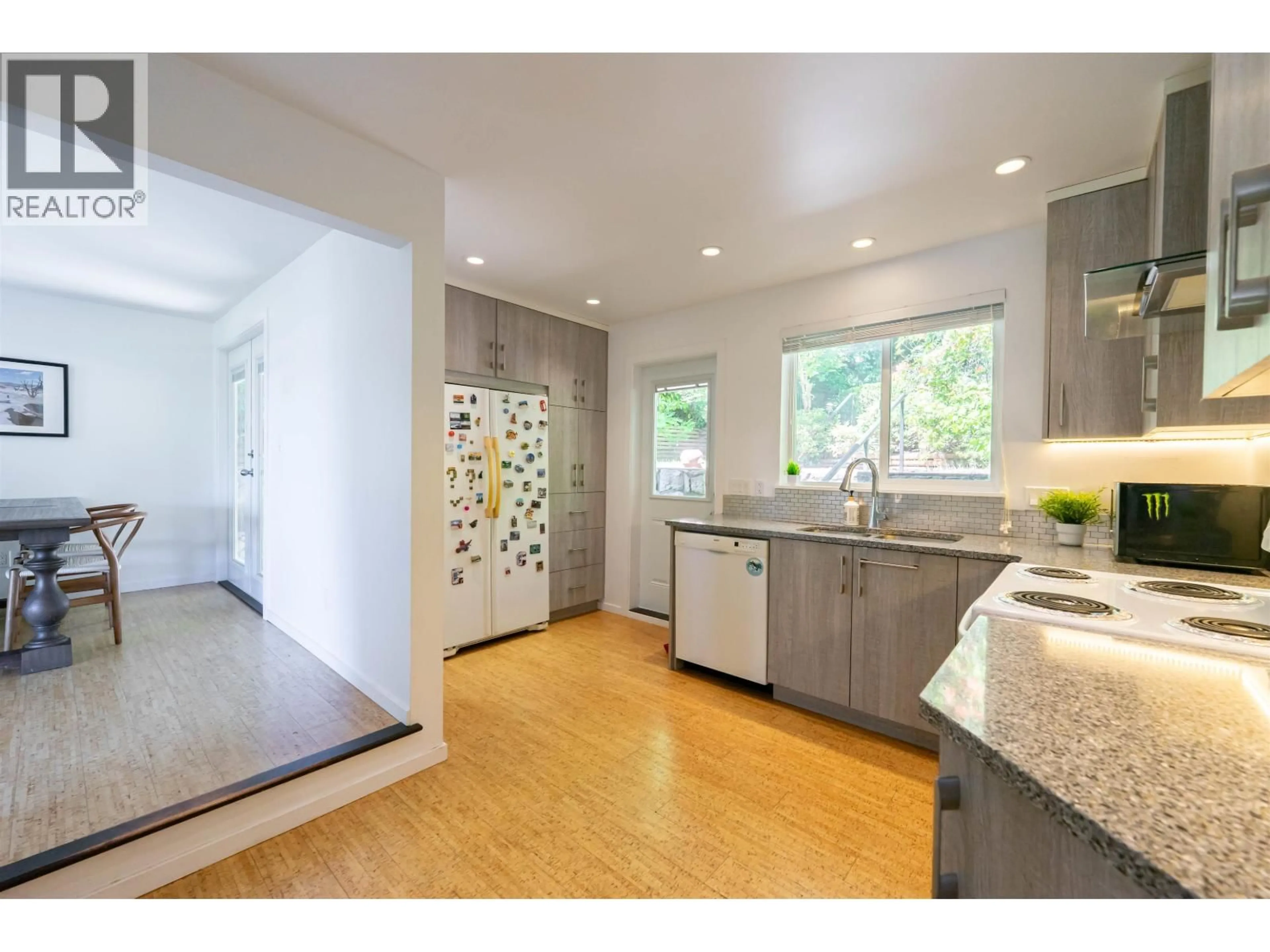 Open concept kitchen, unknown for 3341 MARINE DRIVE, West Vancouver British Columbia V7V1M8