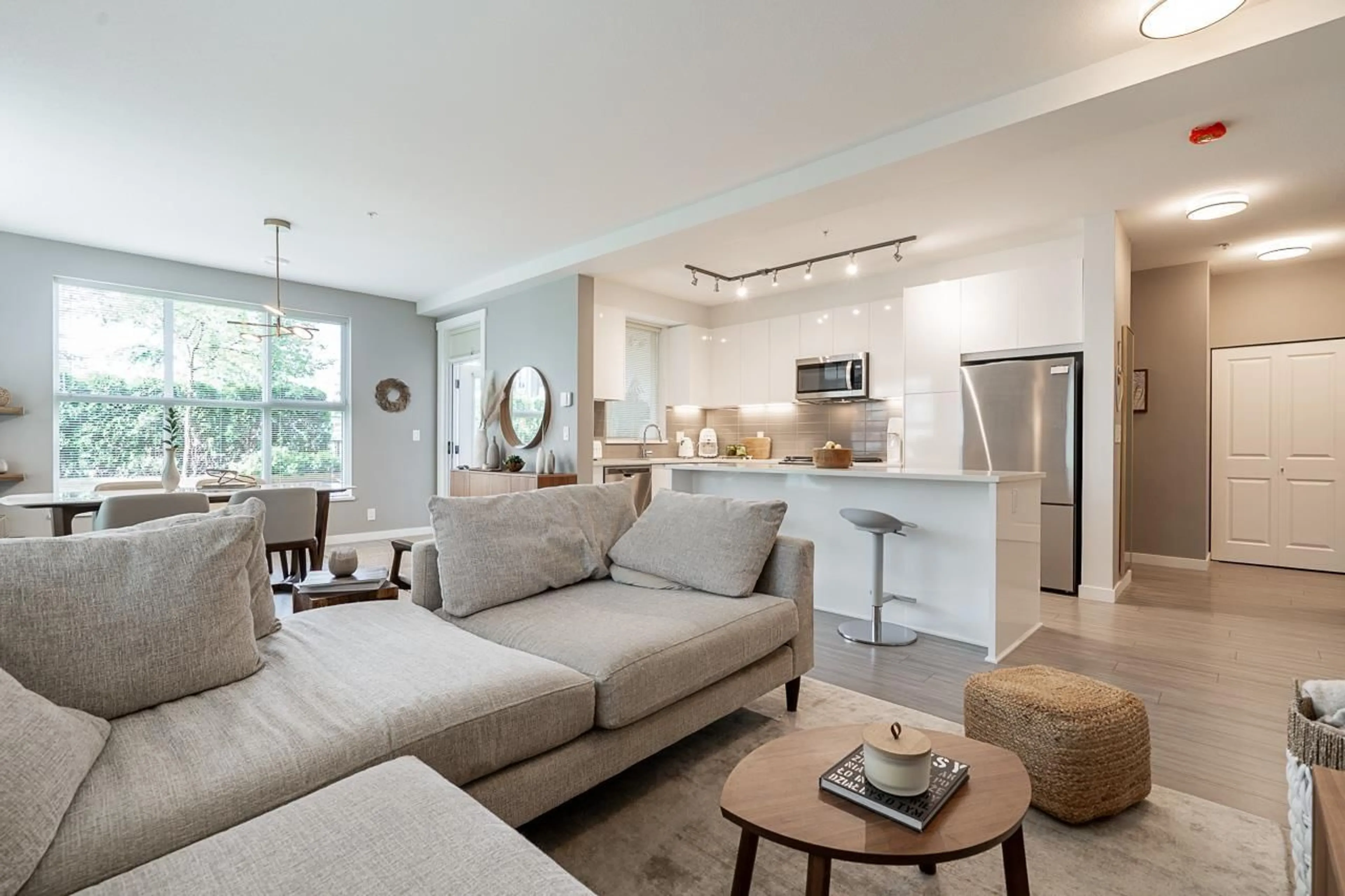 Living room with furniture, unknown for D118 - 8150 207 STREET, Langley British Columbia V2Y4J5