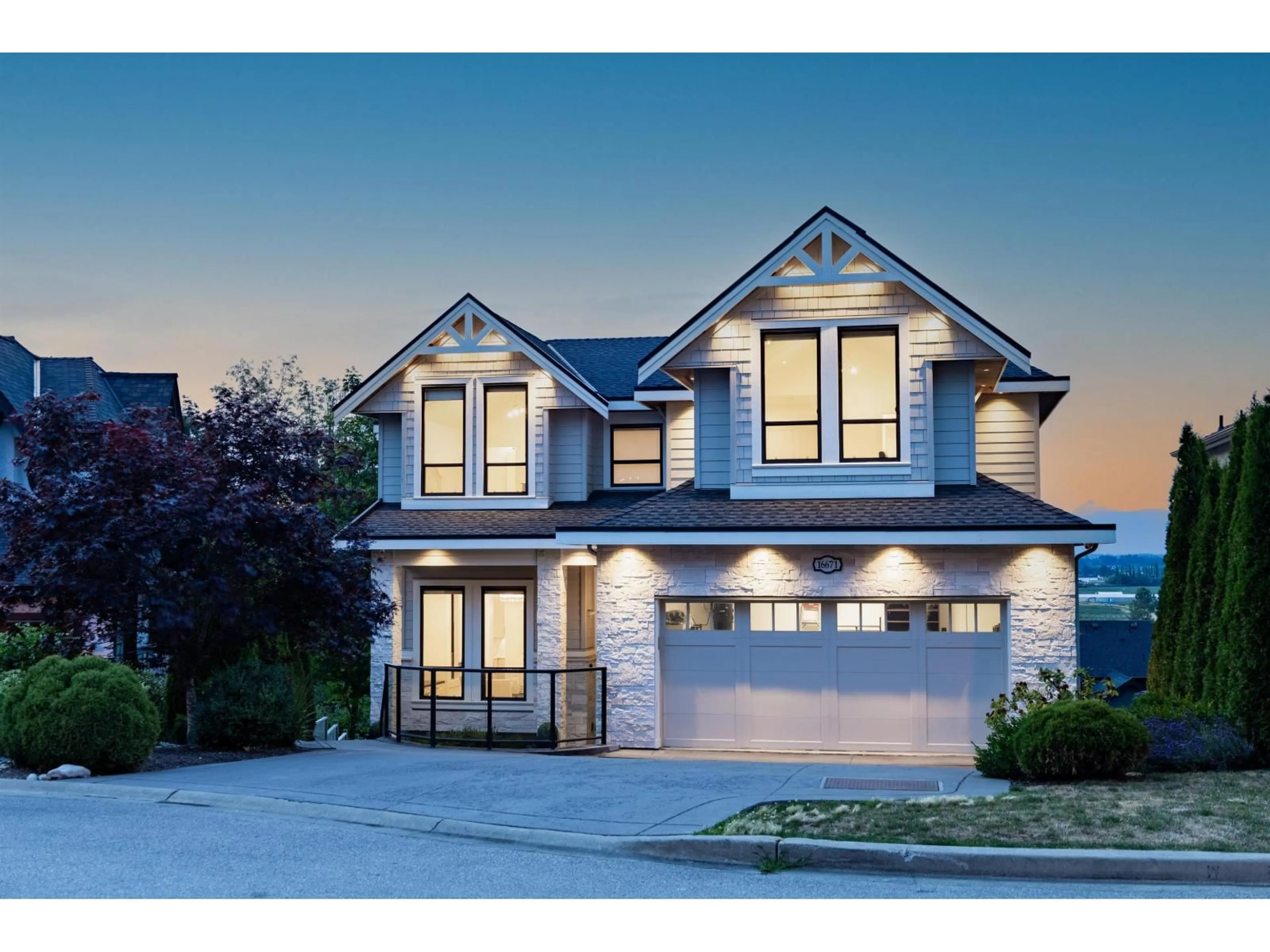 Unknown for 16671 30A AVENUE, Surrey British Columbia V3Z0P9