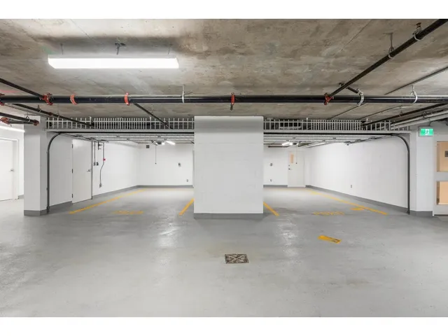 TH4 - 13778 100 AVENUE, Surrey 2