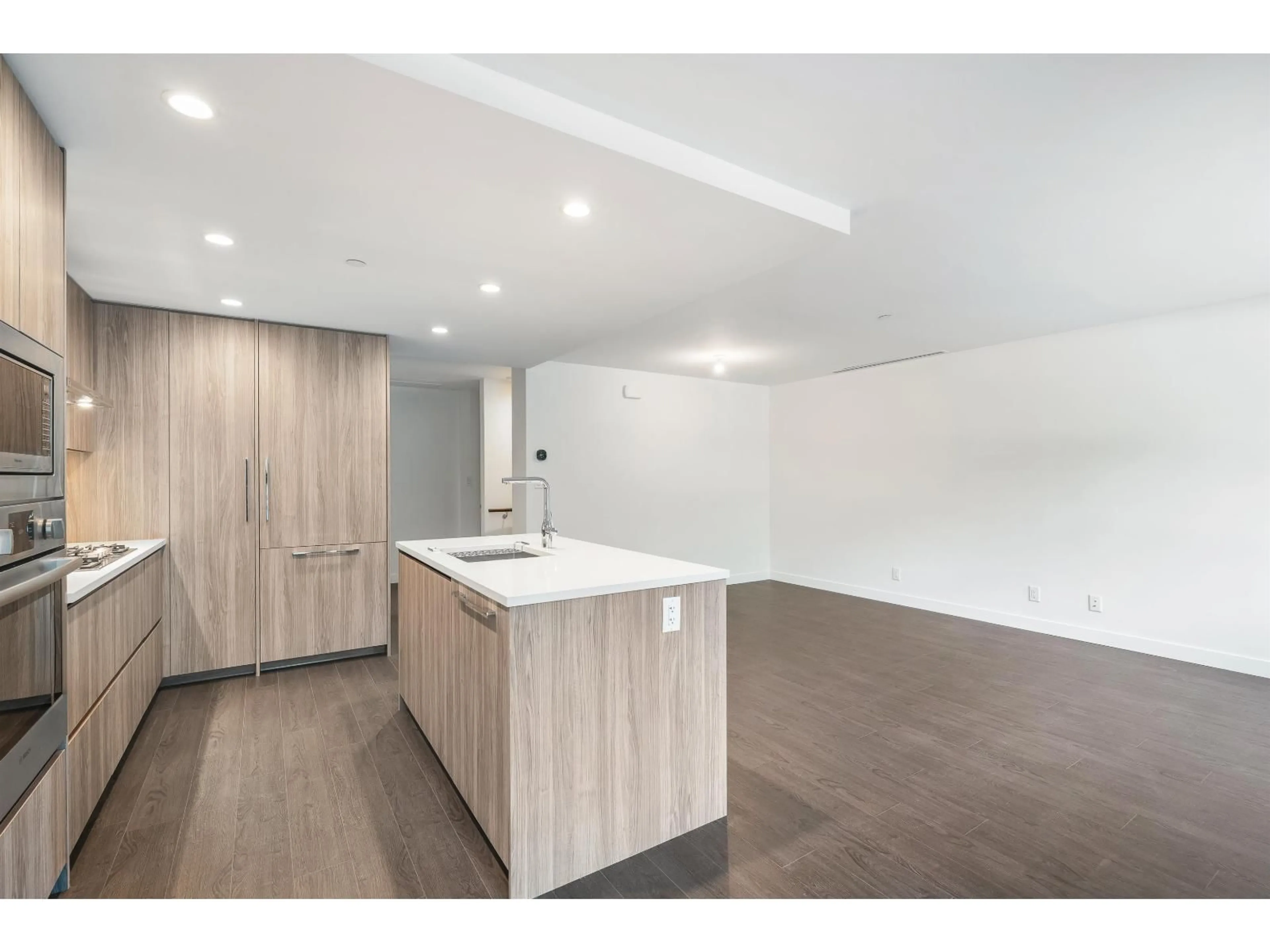 Open concept kitchen, unknown for TH4 - 13778 100 AVENUE, Surrey British Columbia V3T0V2