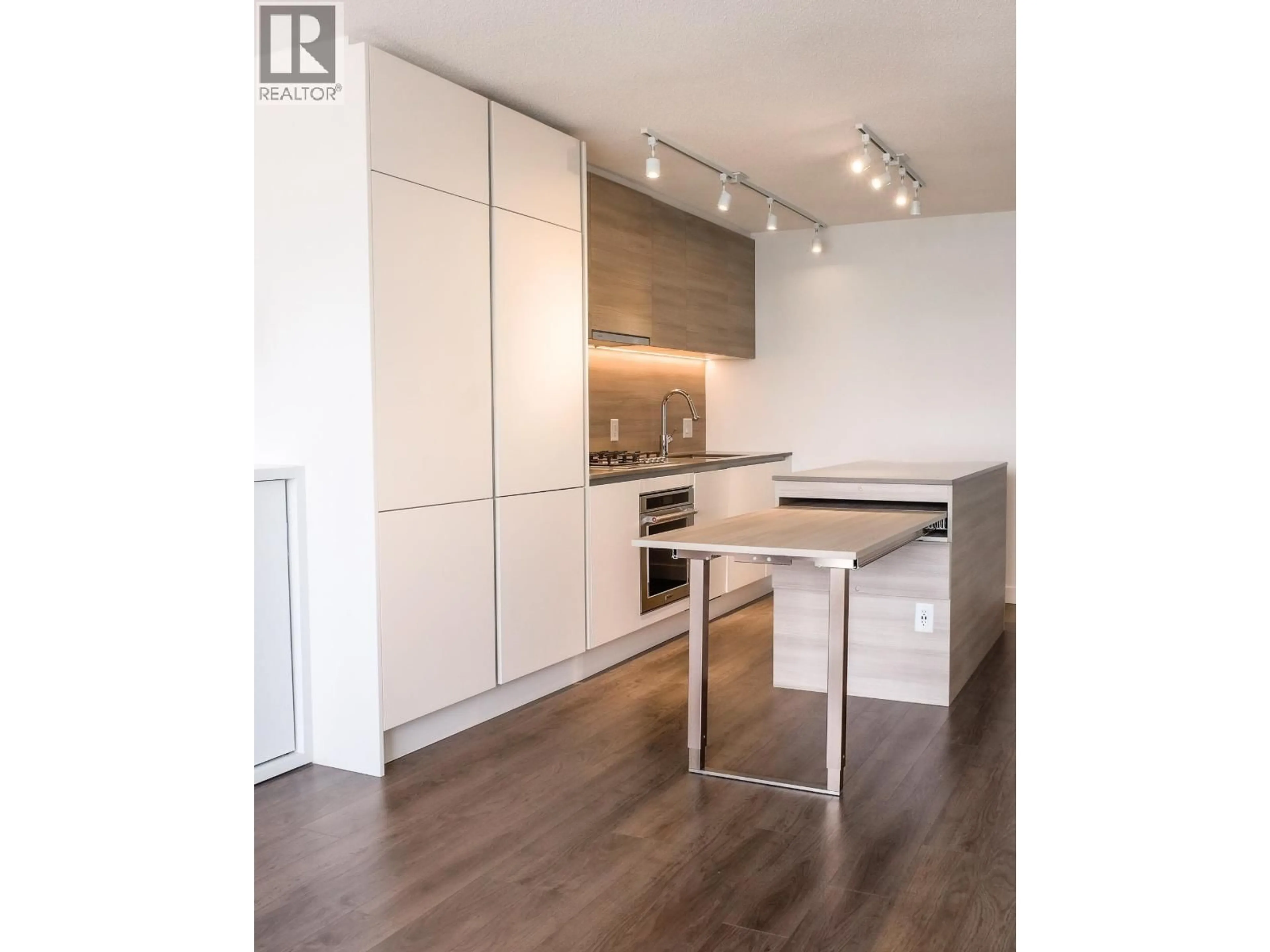Open concept kitchen, wood/laminate floor for 1312 - 908 QUAYSIDE DRIVE, New Westminster British Columbia V3M0L4