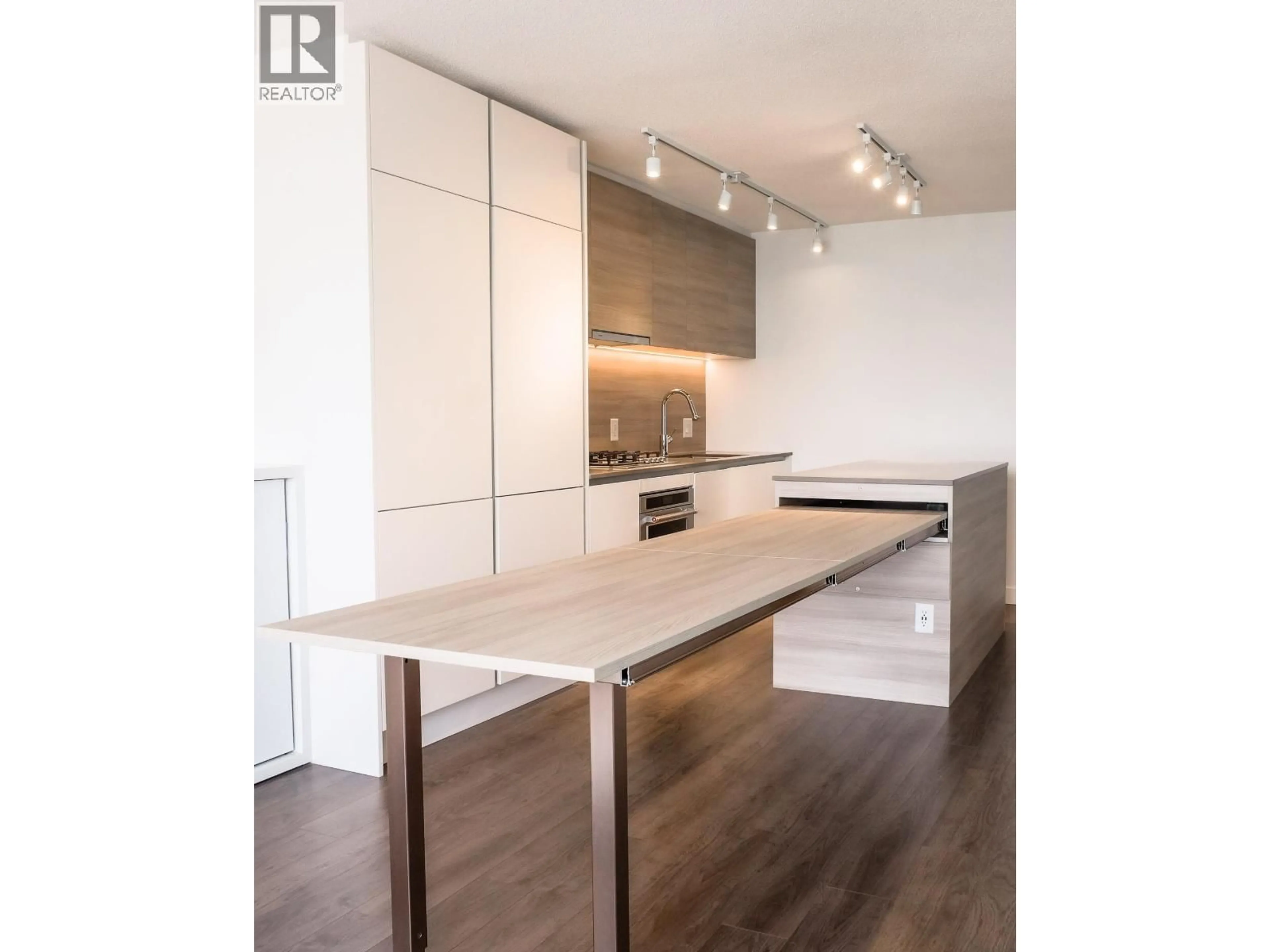 Unknown for 1312 - 908 QUAYSIDE DRIVE, New Westminster British Columbia V3M0L4