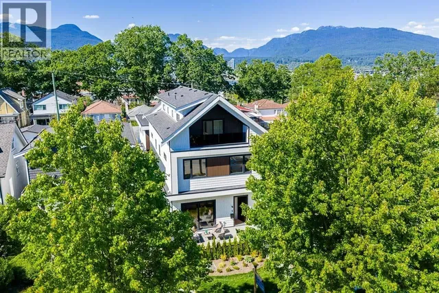 1 - 2875 CAMBRIDGE STREET, Vancouver