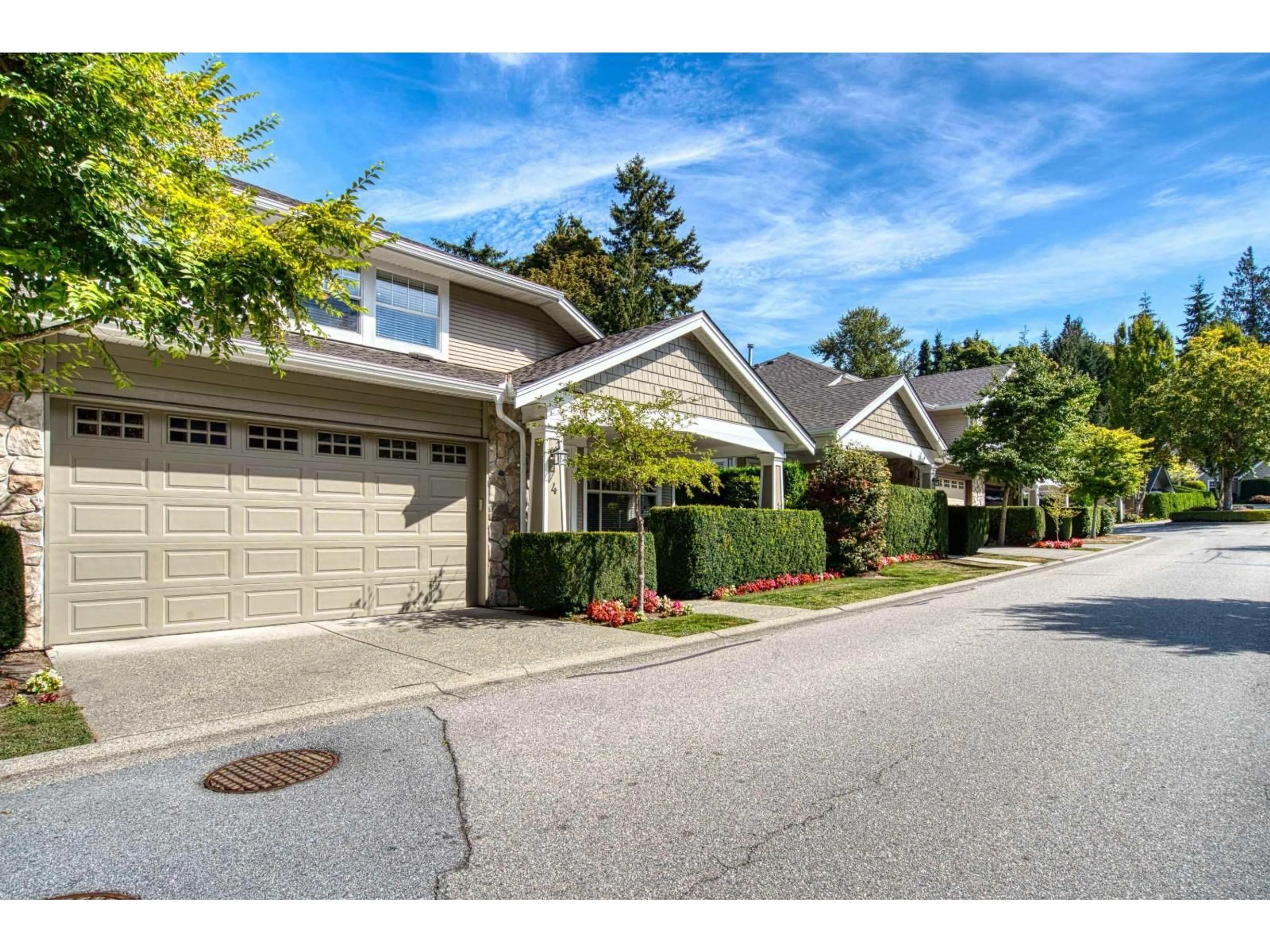 Indoor garage for 4 - 3500 144 STREET, Surrey British Columbia V4P3J6